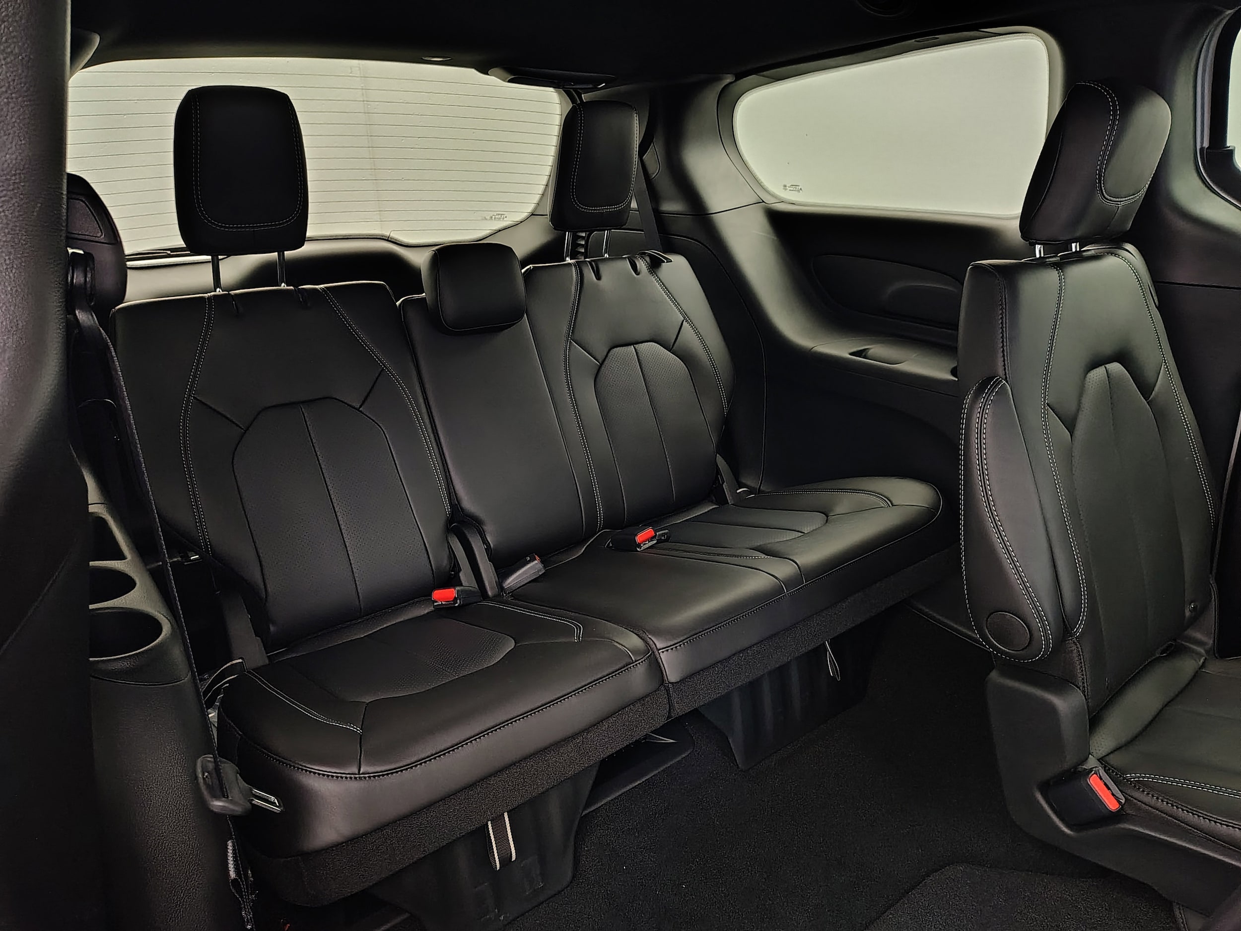 2026 Chrysler Pacifica Select - Photo 28