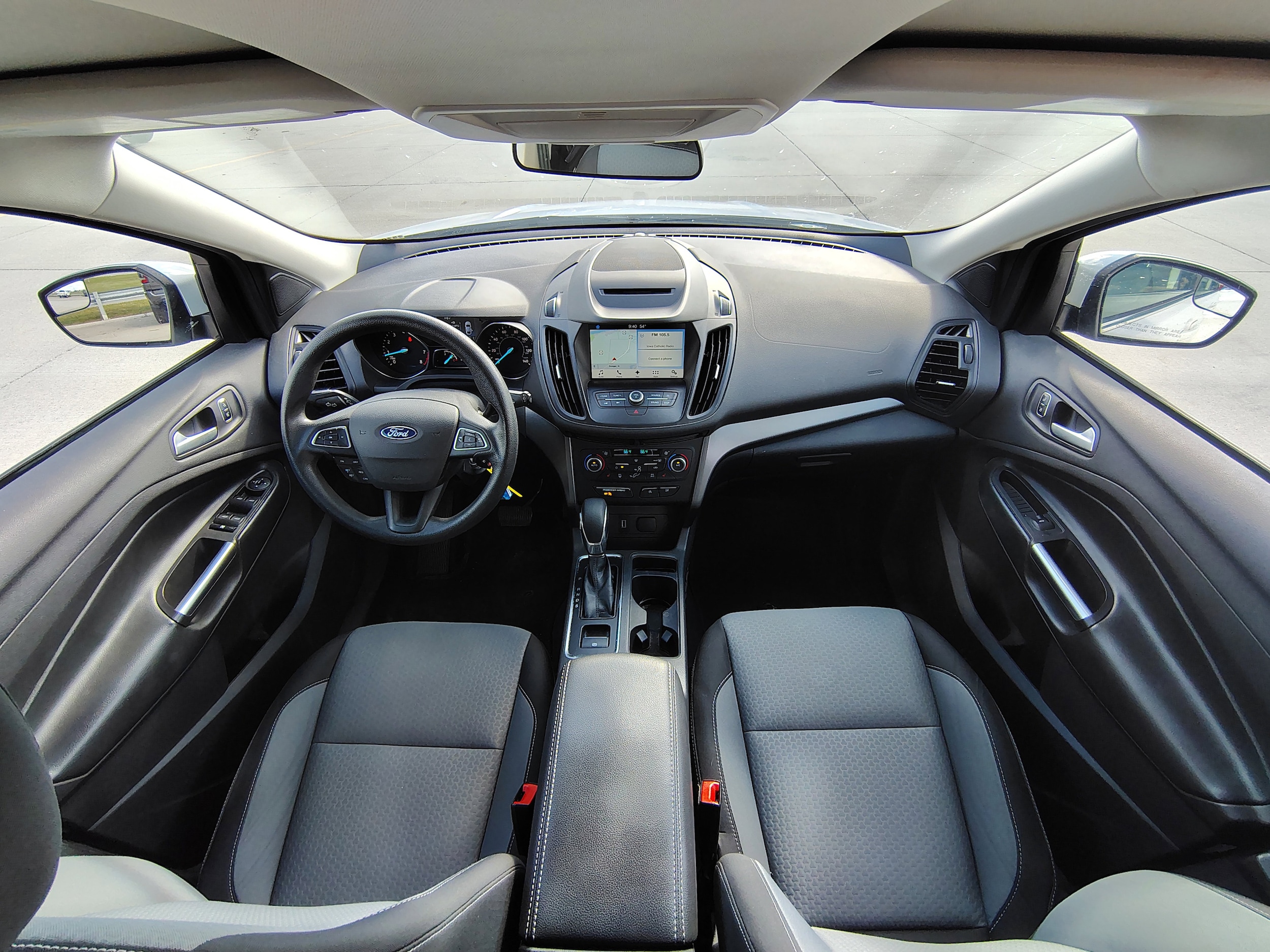 Used 2018 Ford Escape SE with VIN 1FMCU9GD4JUB25118 for sale in Granger, IA