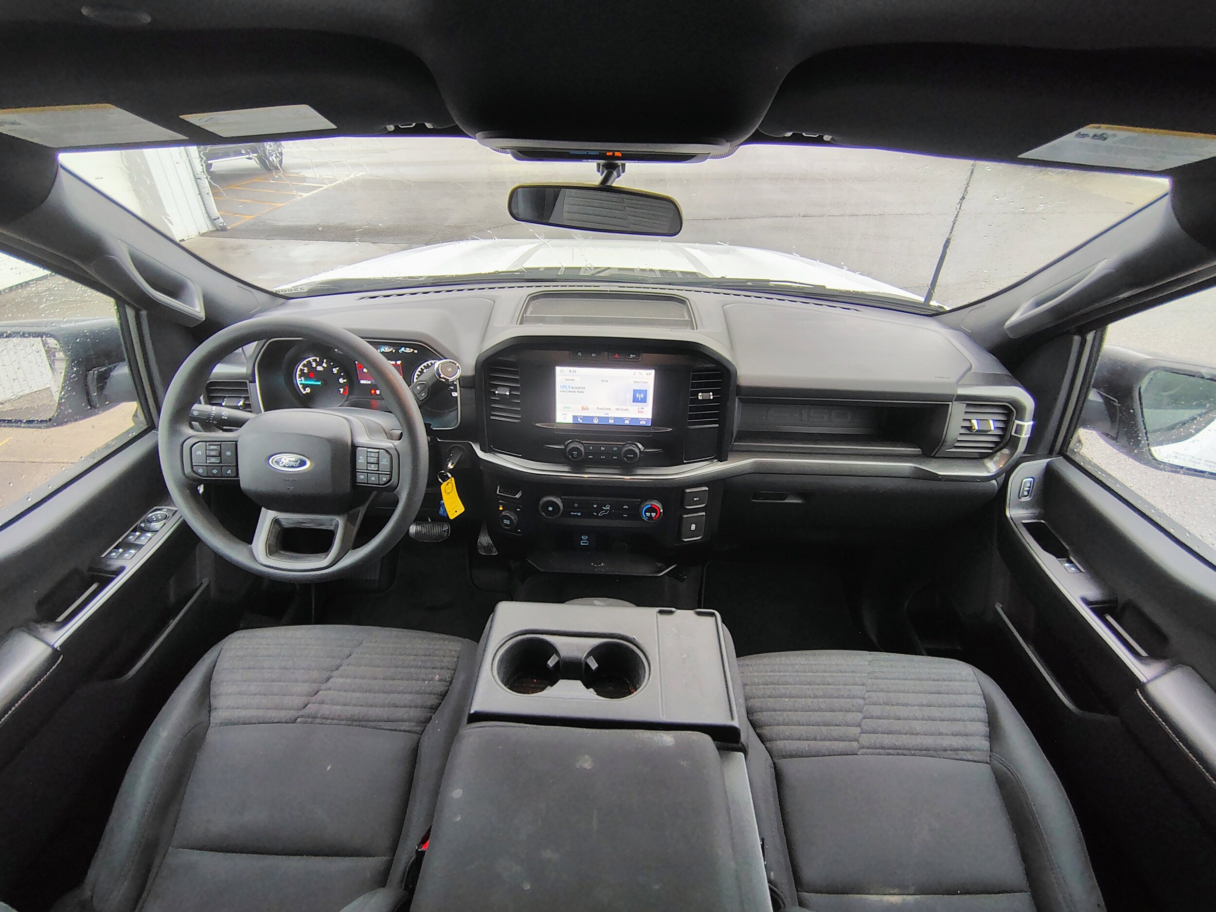 2023 Ford F-150 XL photo 2