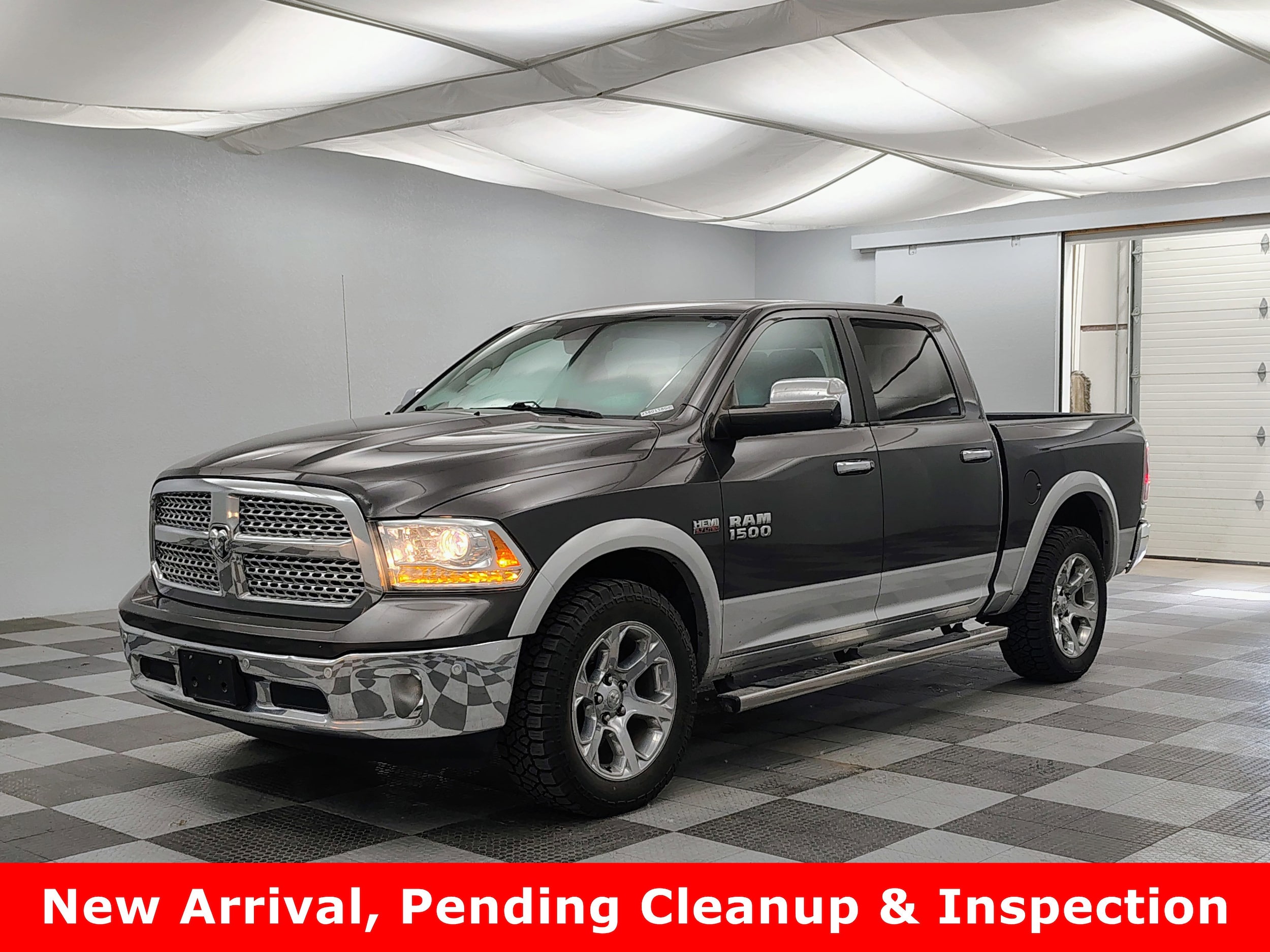 2017 RAM 1500 Laramie 4x4 Crew Cab 5'7's photo