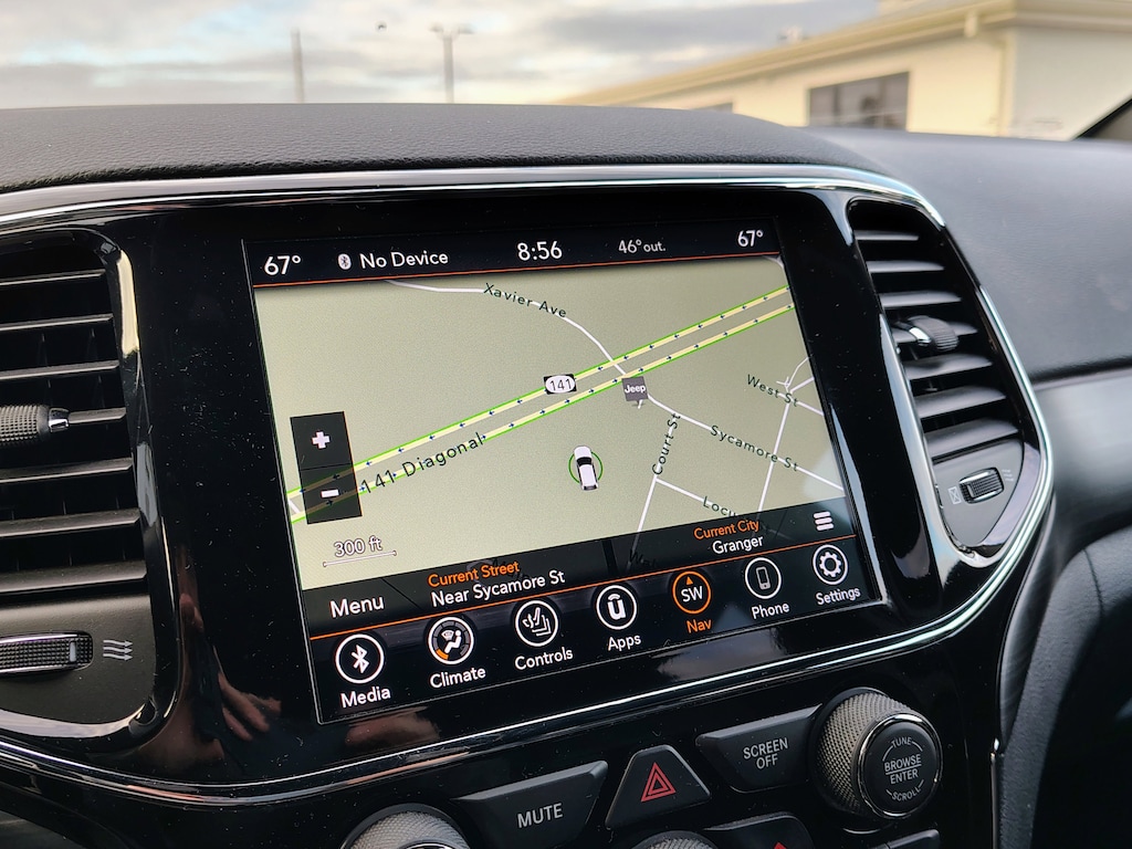 Used 2021 Jeep Grand Cherokee Laredo SUV