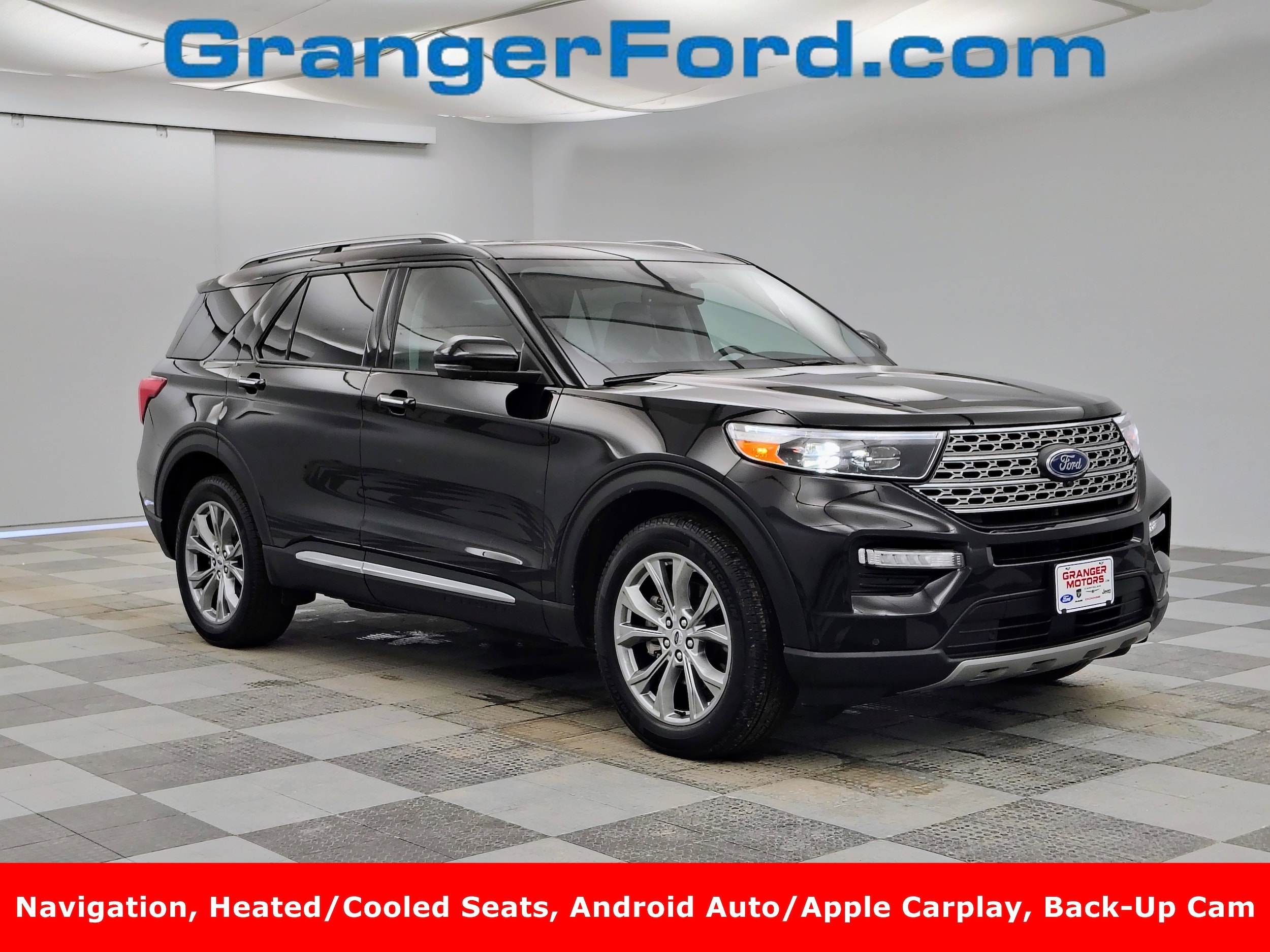 2023 Ford Explorer Limited's photo