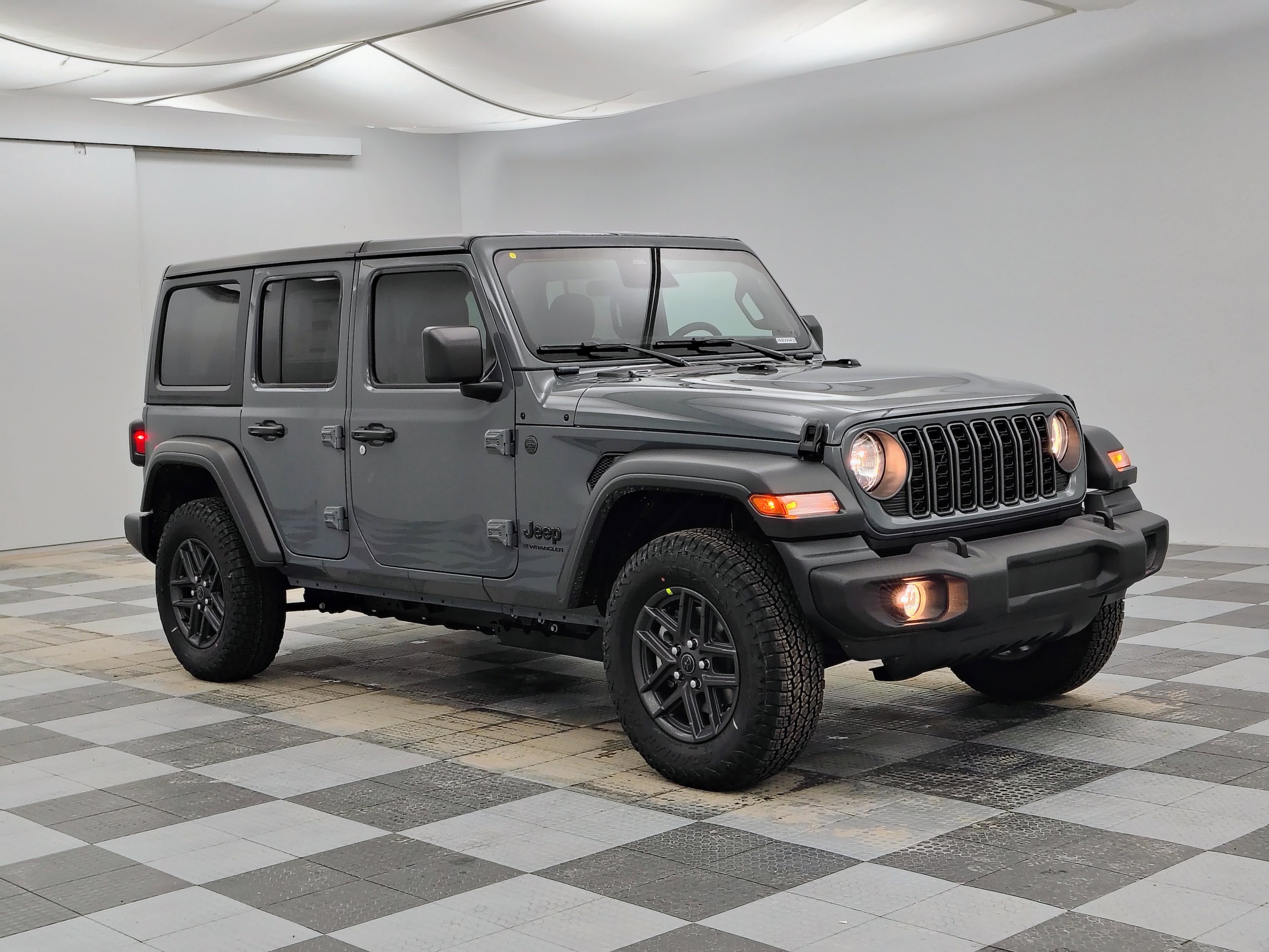 2026 Jeep Wrangler 4-Door Sport S's photo