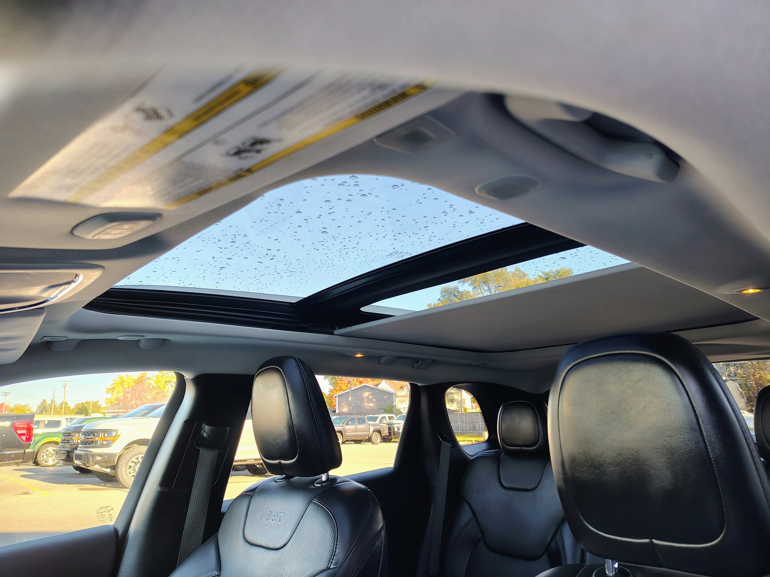 2019 Jeep Cherokee Limited photo 3