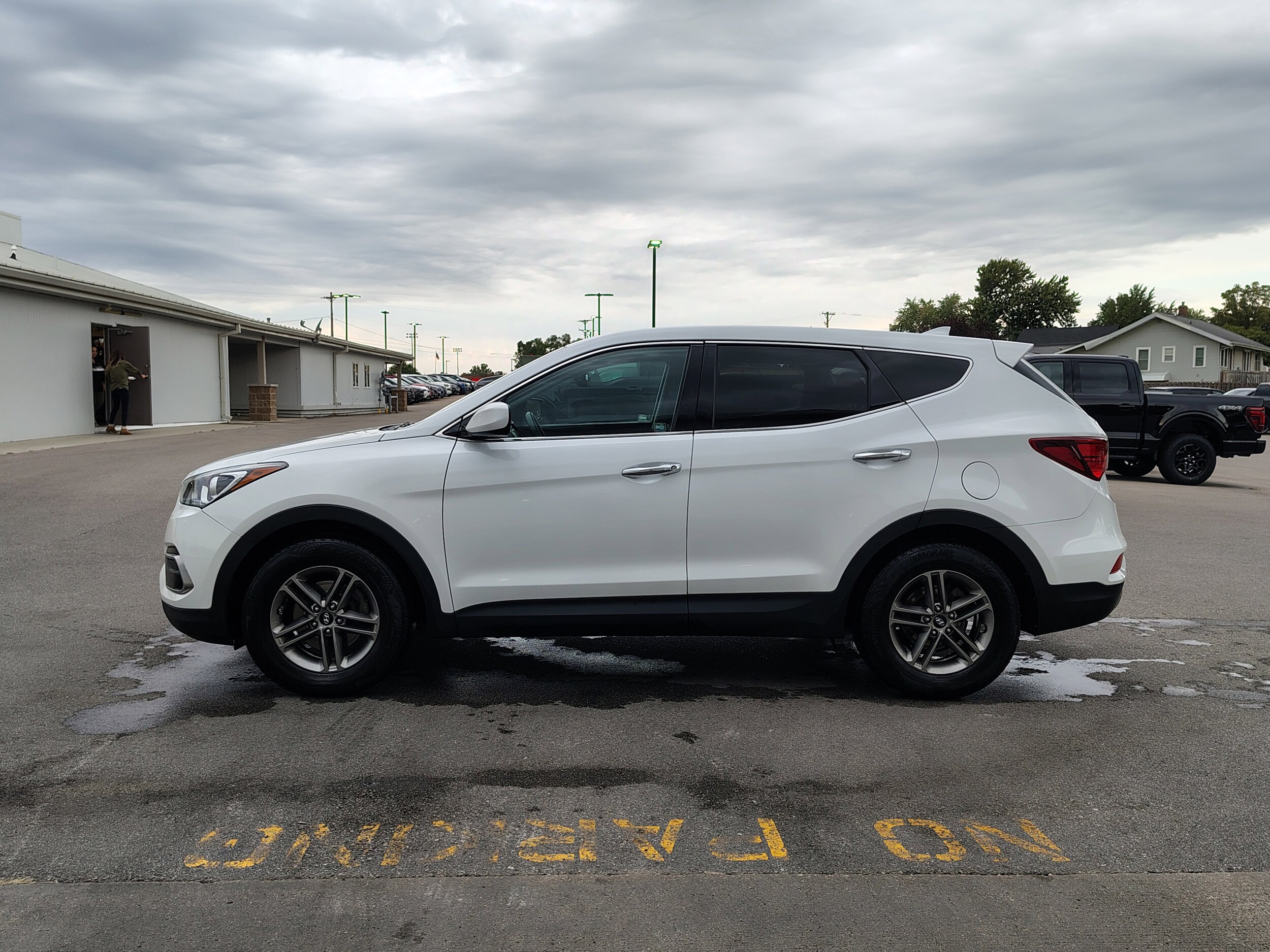 2017 Hyundai Santa Fe Sport Base photo 3