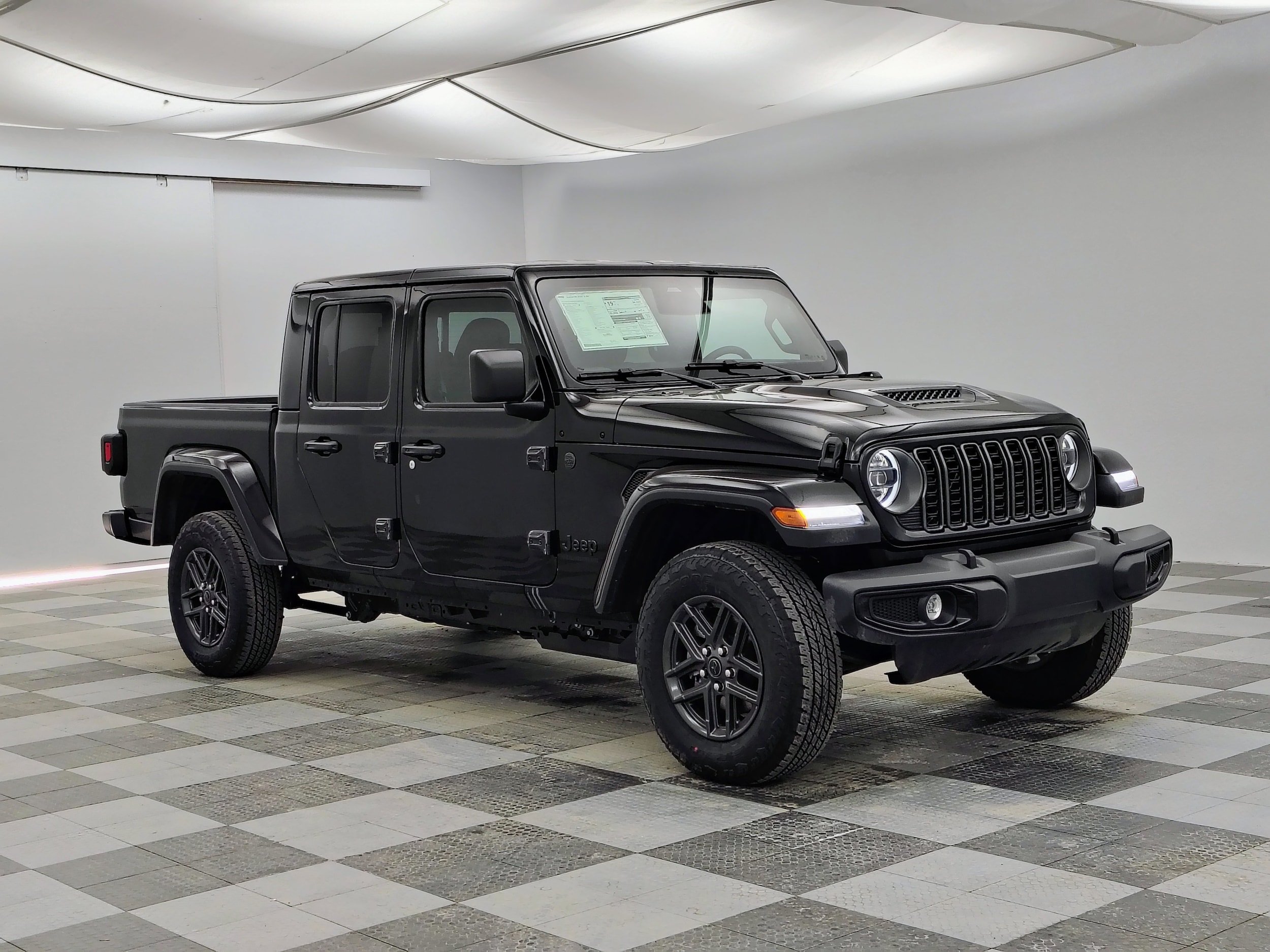 2026 Jeep Gladiator Sport S Auto's photo