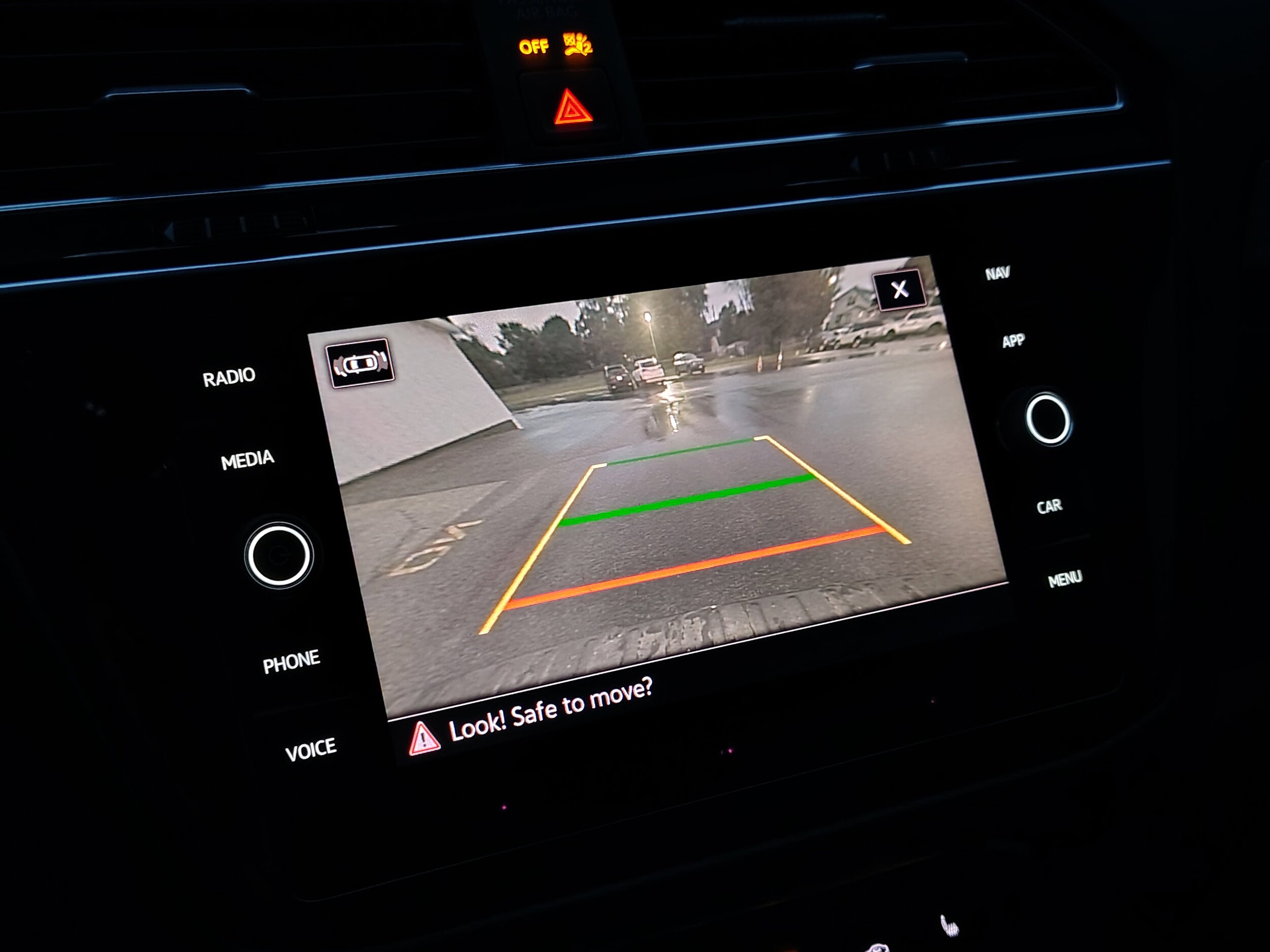 2022 Volkswagen Tiguan SEL Premium R-Line photo 4