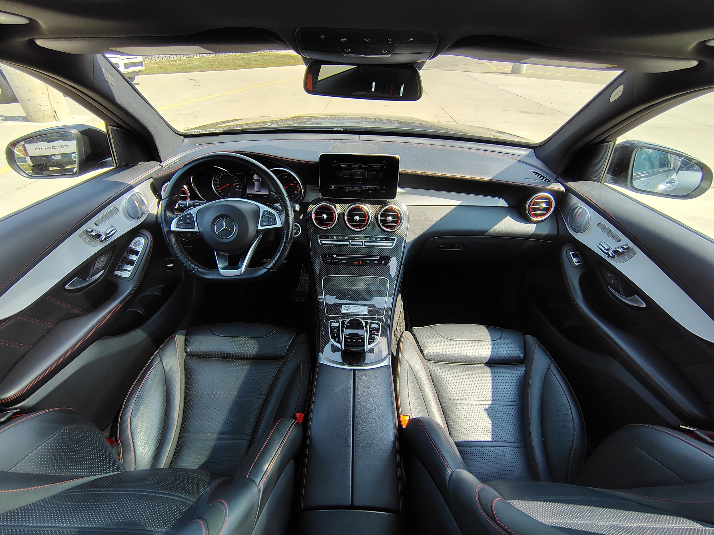 2018 Mercedes Benz GLC AMG 43 4MATIC photo 2