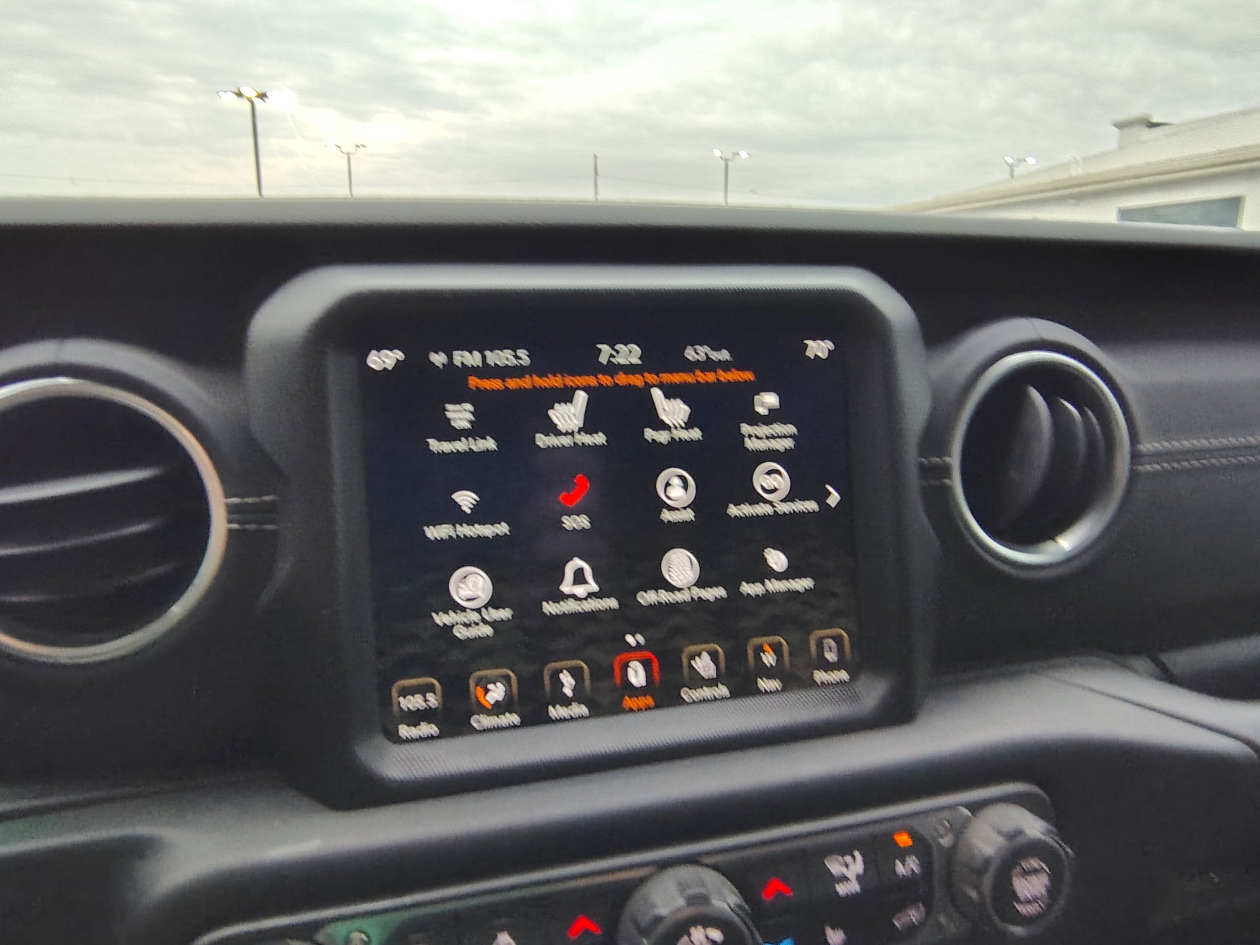 2018 Jeep Wrangler Unlimited Sahara photo 4