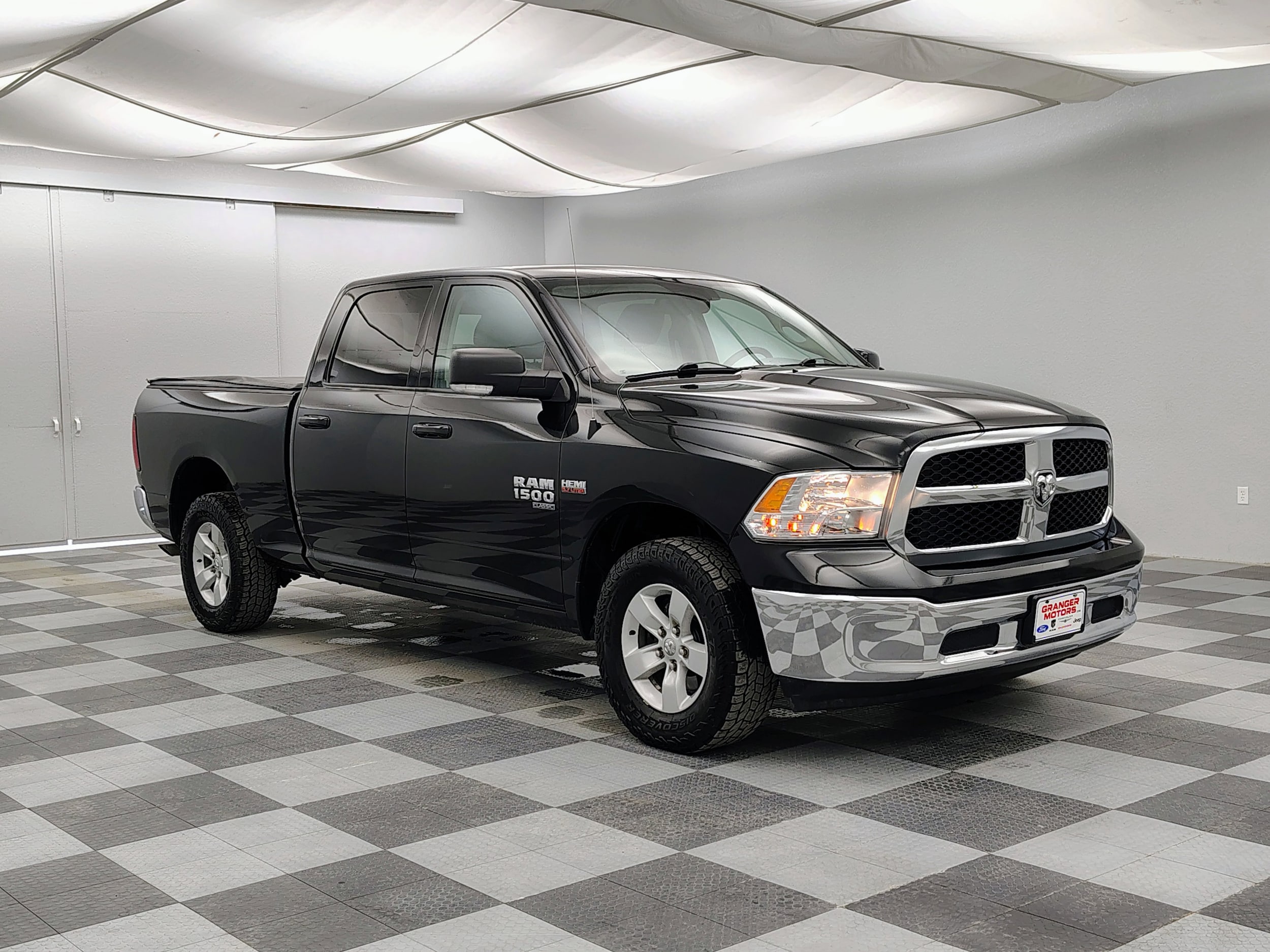 2019 RAM Ram 1500 Classic SLT's photo