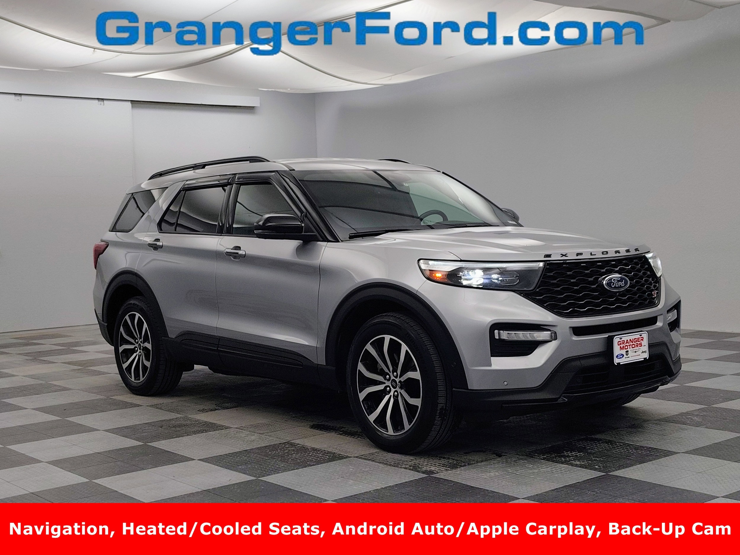 2020 Ford Explorer ST's photo