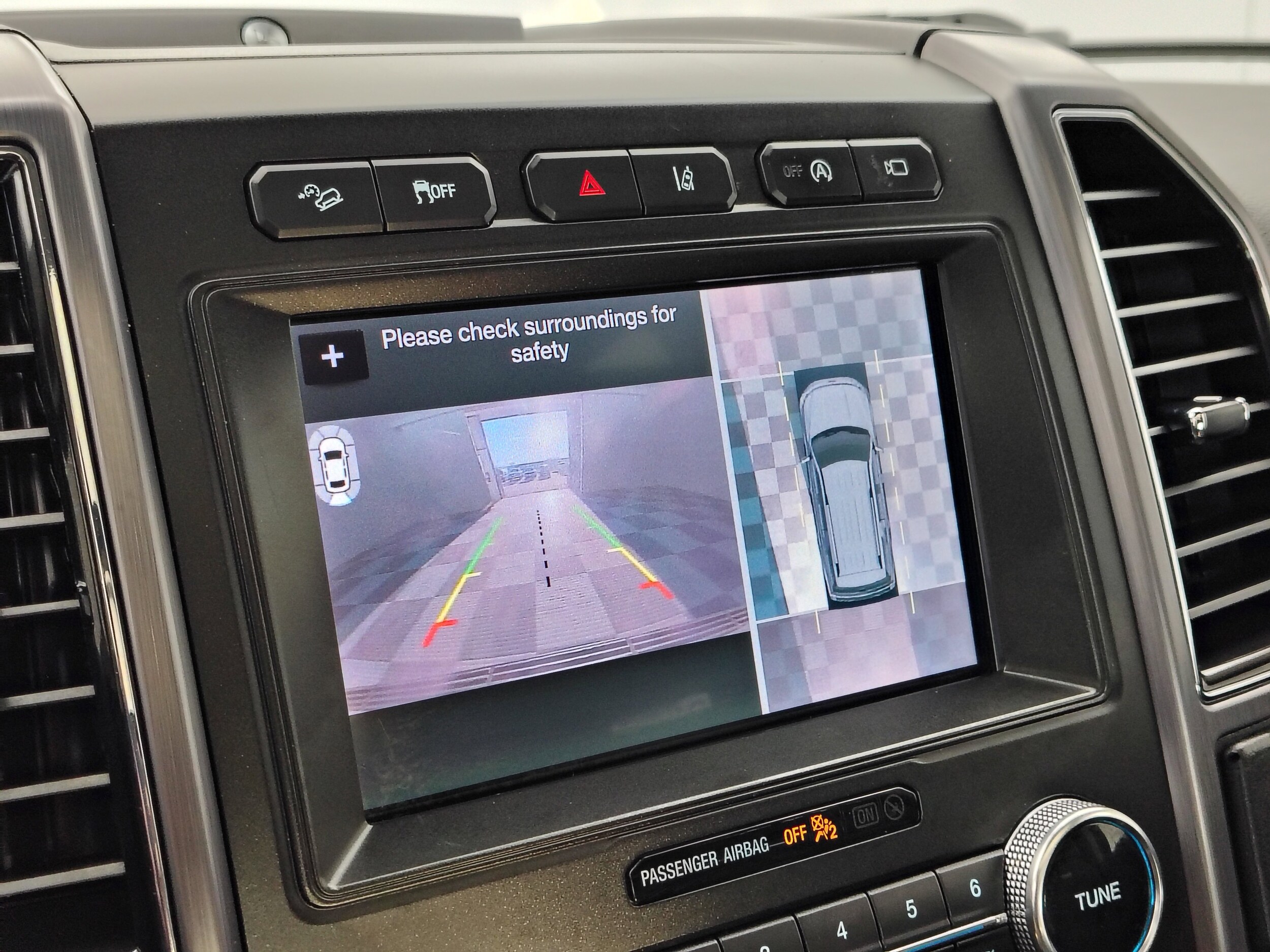 2019 Ford Expedition Platinum photo 4