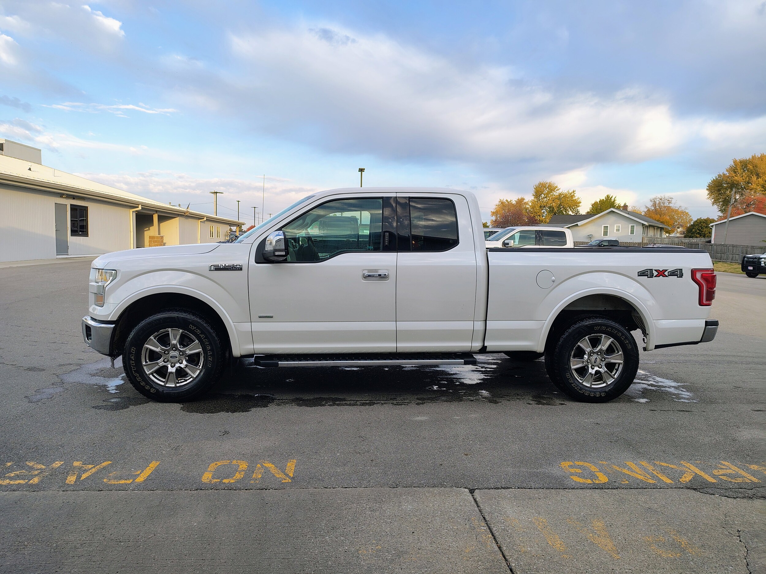 2016 Ford F-150 Lariat photo 4
