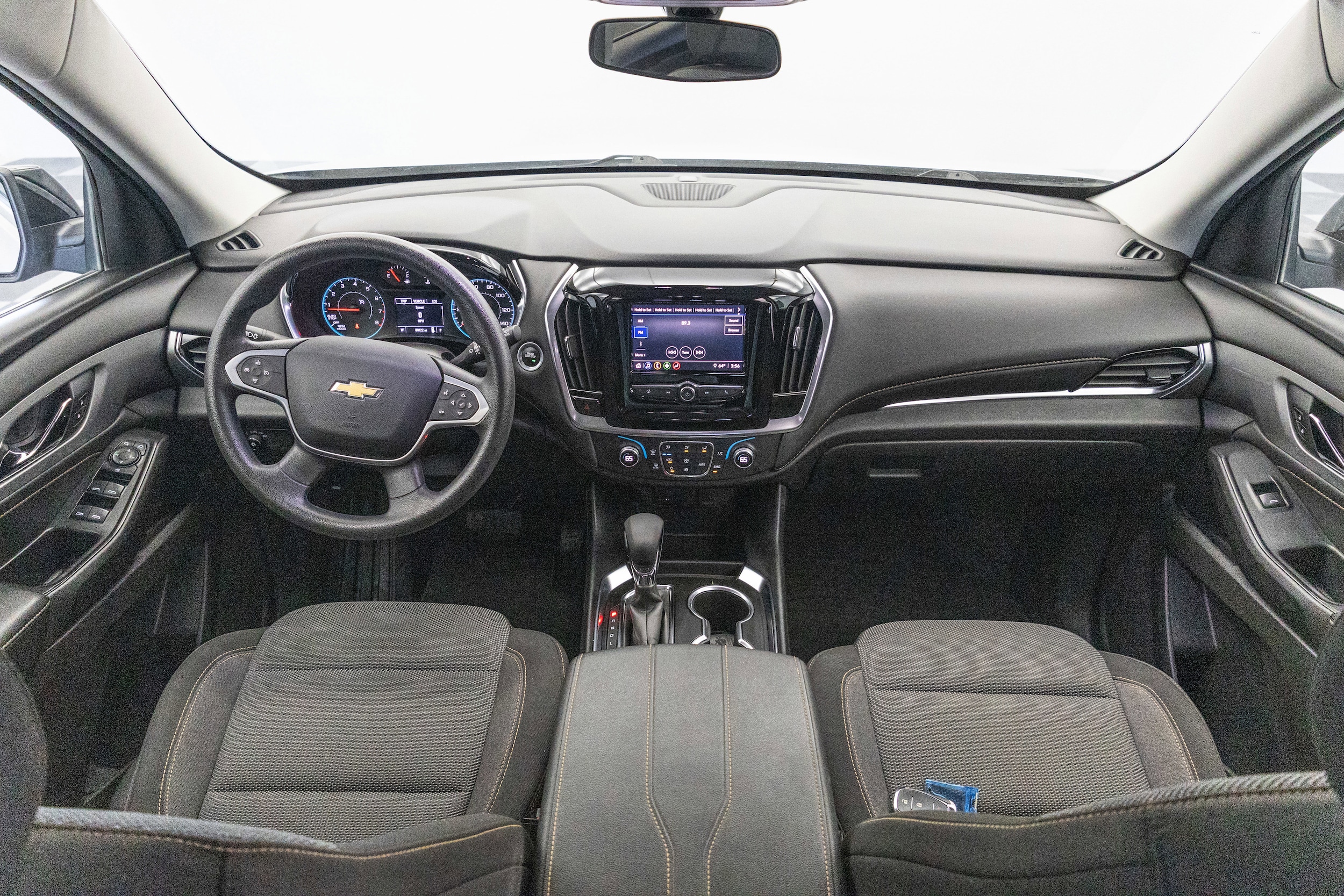 Used 2021 Chevrolet Traverse LS with VIN 1GNEVFKWXMJ137000 for sale in Granger, IA