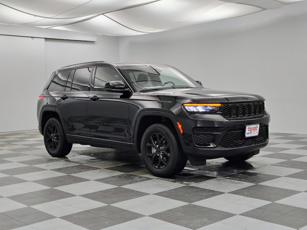New 2025 Jeep Grand Cherokee Altitude X SUV
