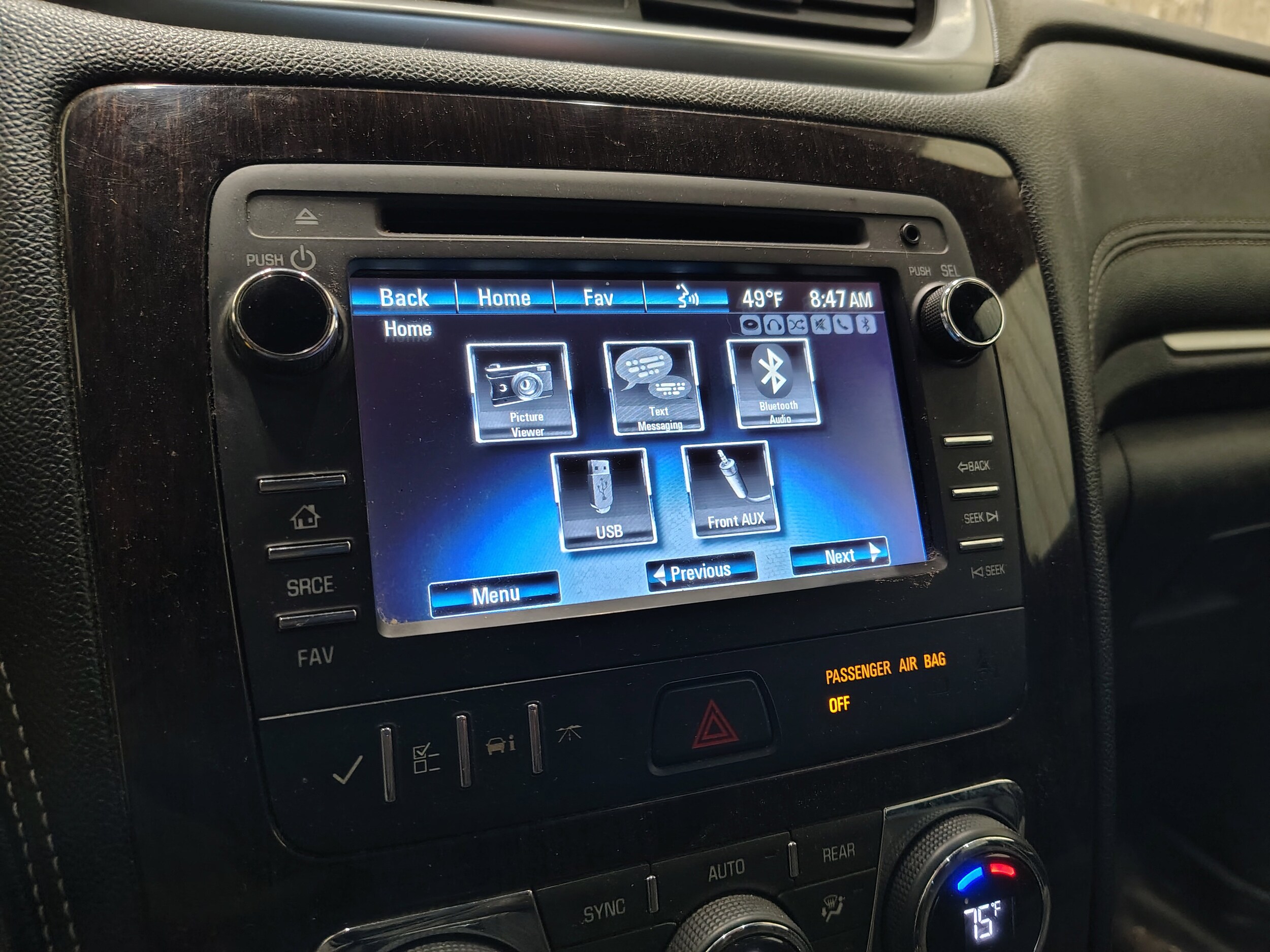 2016 Chevrolet Traverse 2LT photo 4