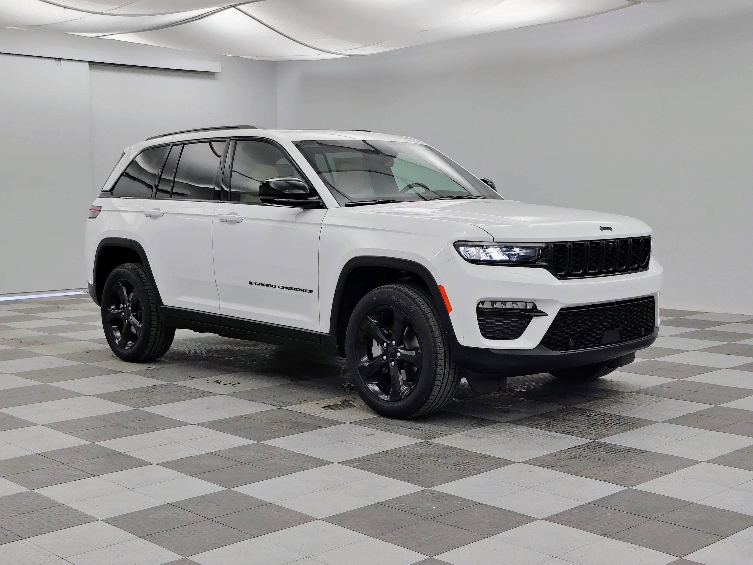 2025 Jeep Grand Cherokee Limited's photo