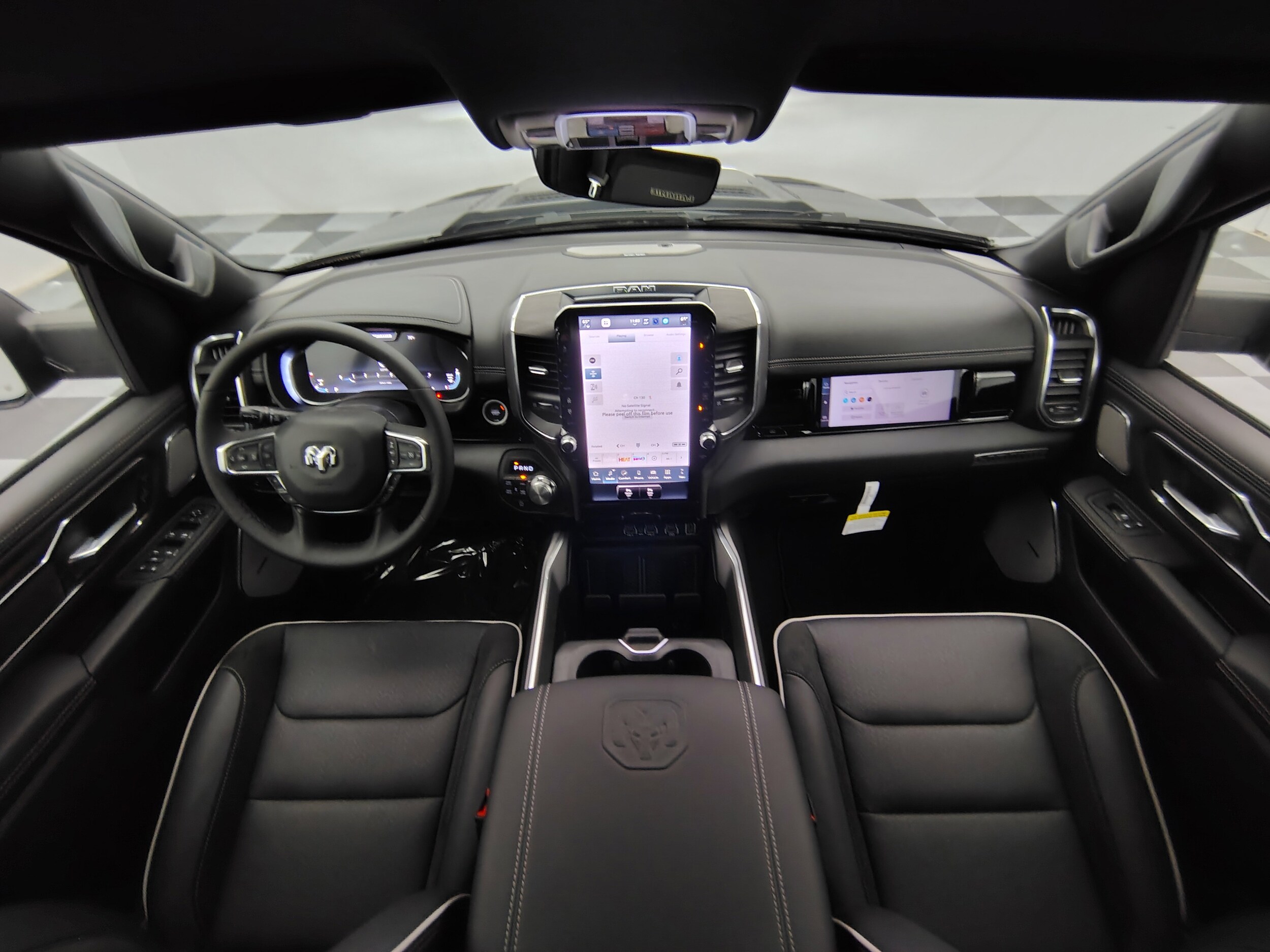 2026 Ram 1500 Laramie photo 2