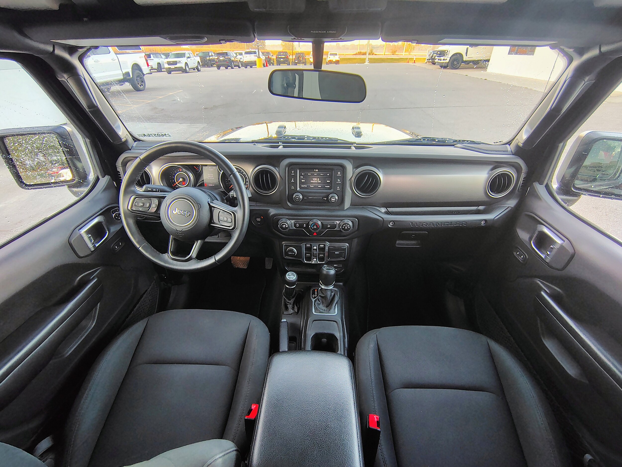 2018 Jeep Wrangler Unlimited Sport S photo 2