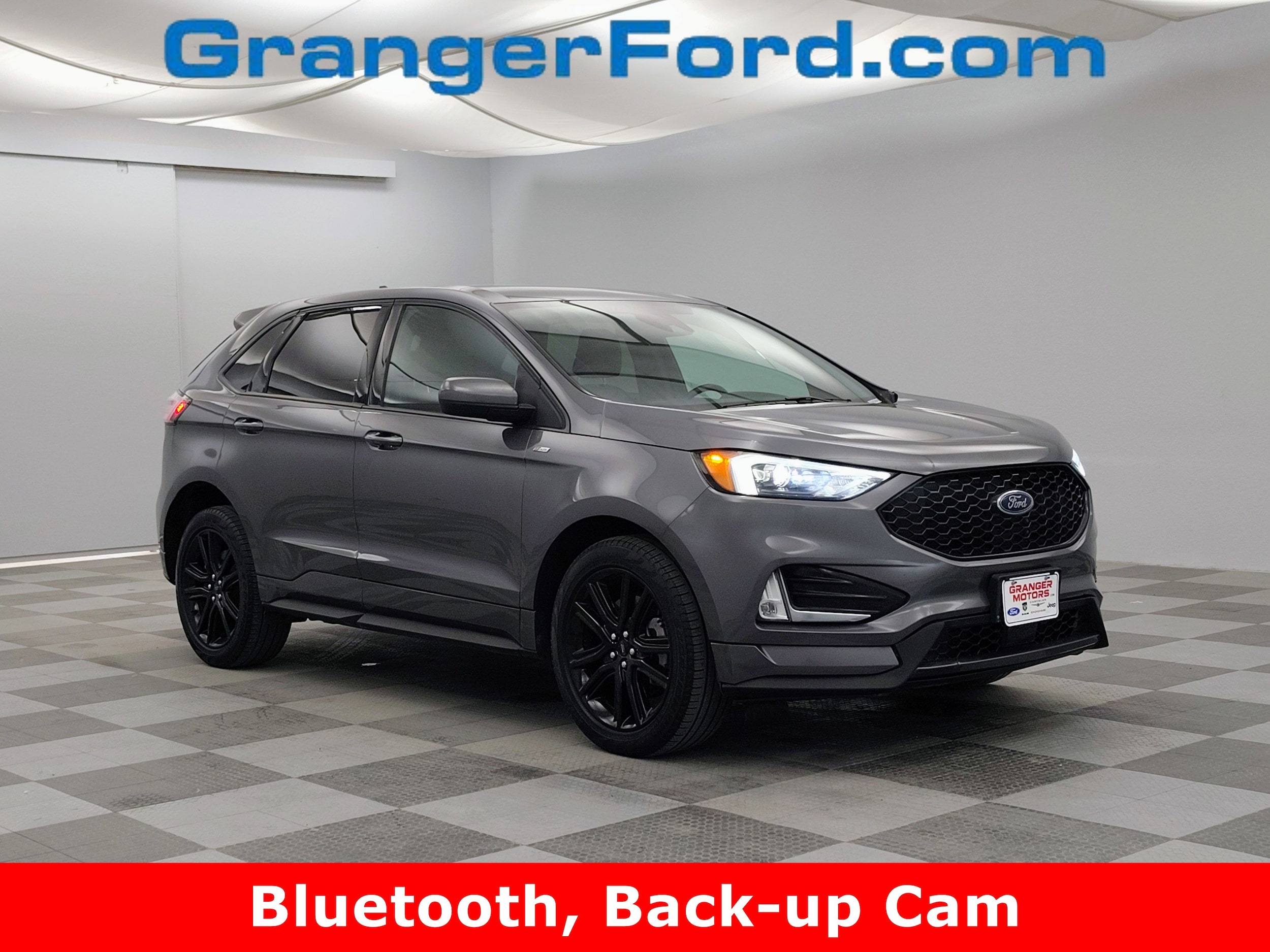 2022 Ford Edge ST-Line AWD's photo