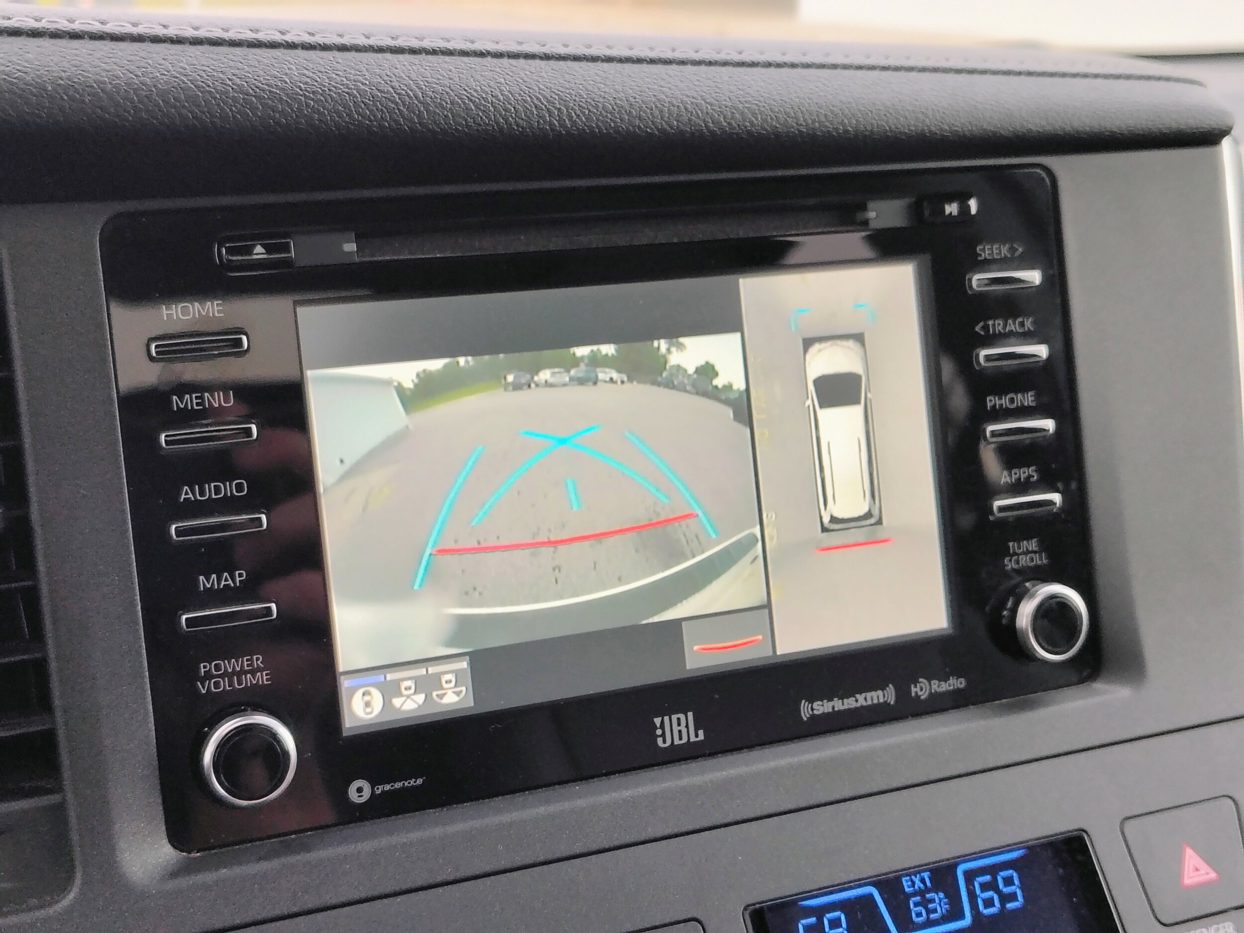 2019 Toyota Sienna Limited photo 4