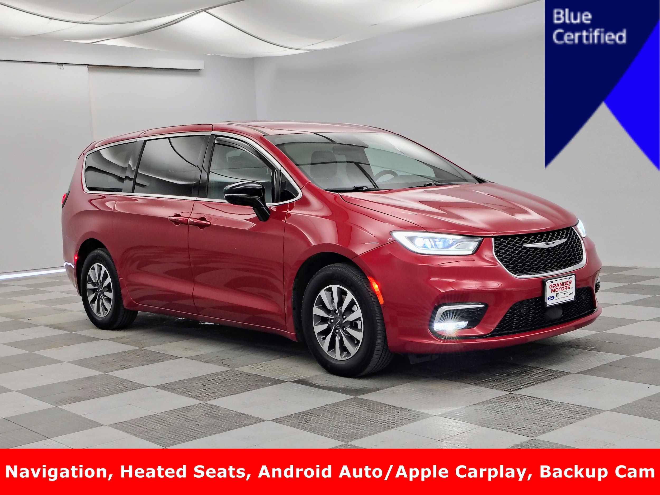 2025 Chrysler Pacifica Hybrid Select PHEV's photo