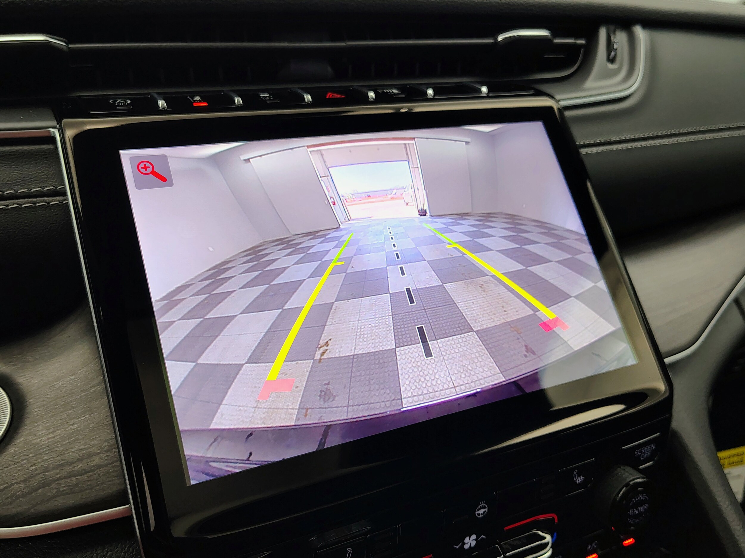 2025 Jeep Grand Cherokee Limited photo 2