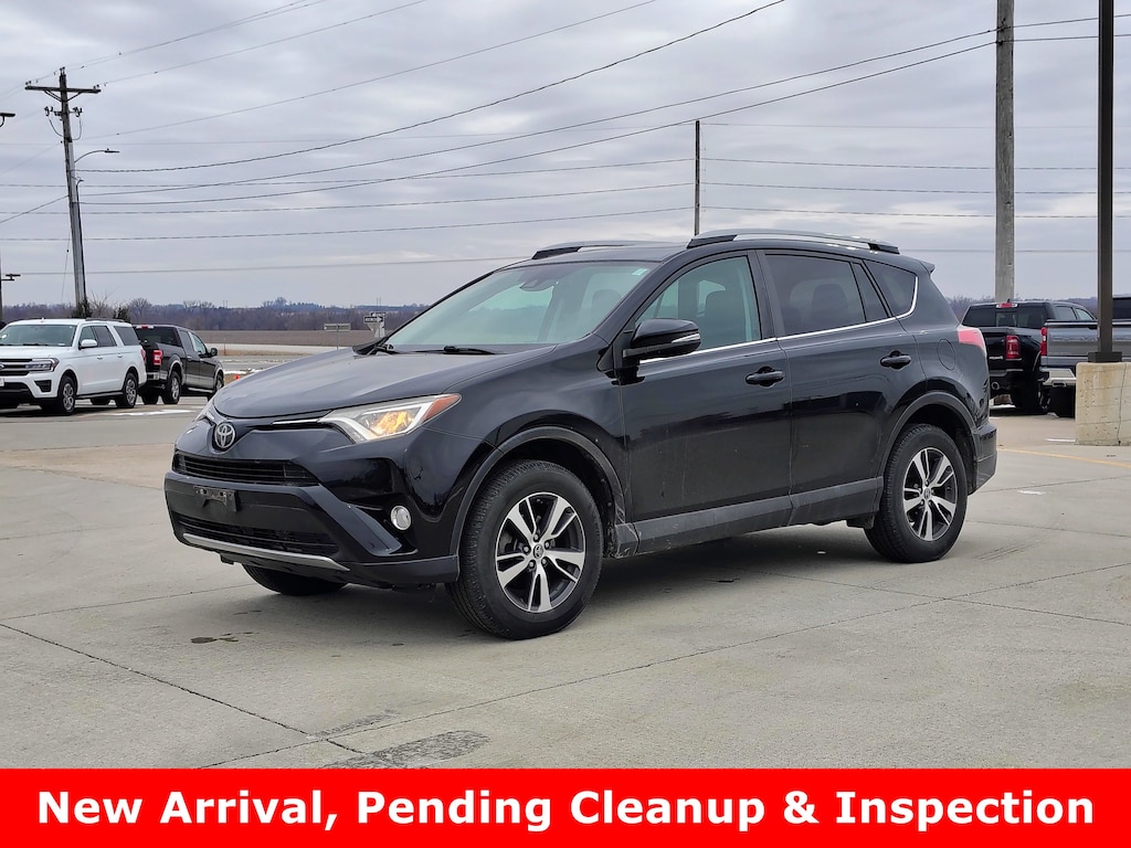 Used 2017 Toyota RAV4 XLE SUV