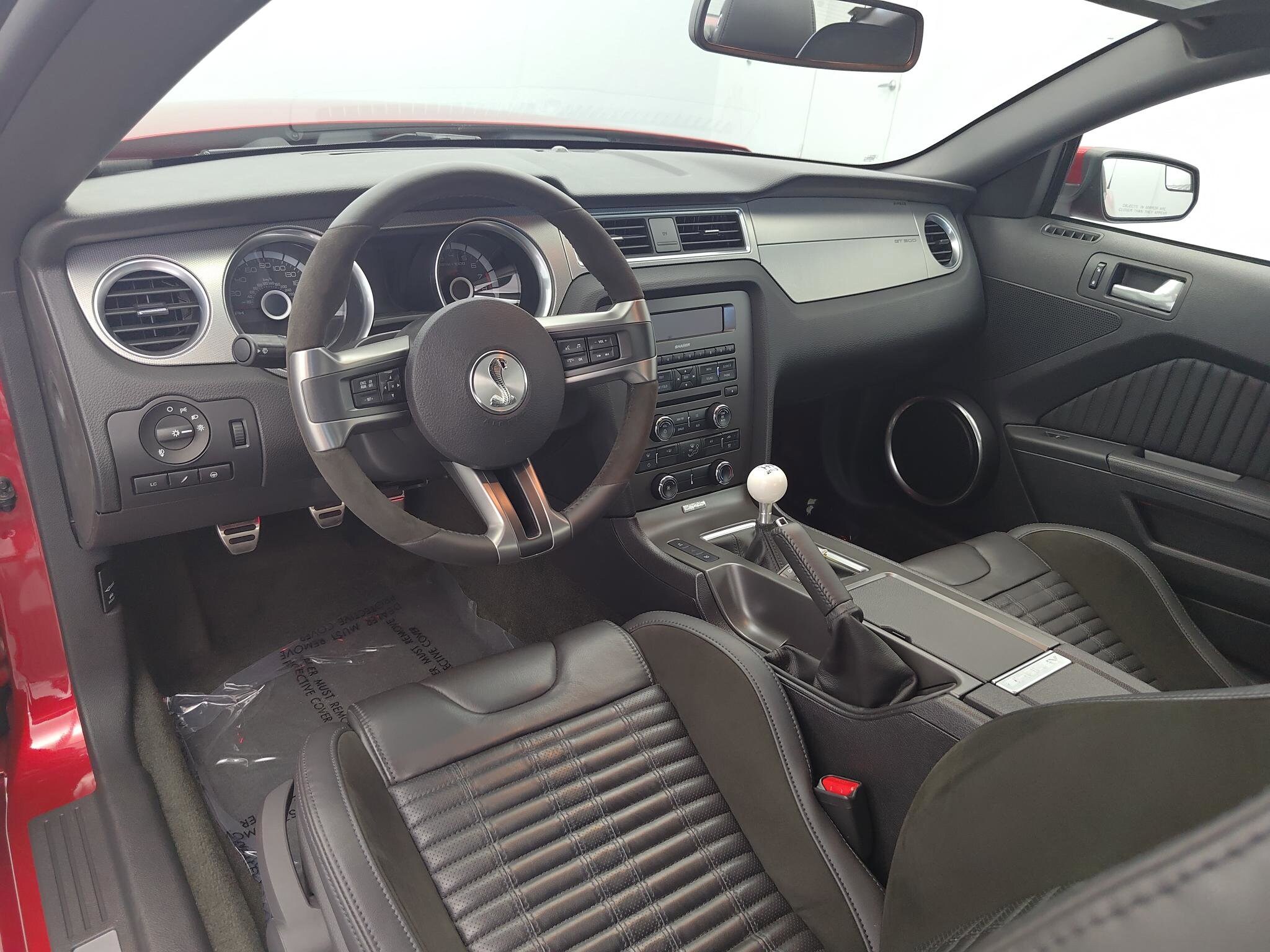2013 Ford Mustang Shelby GT500 photo 2