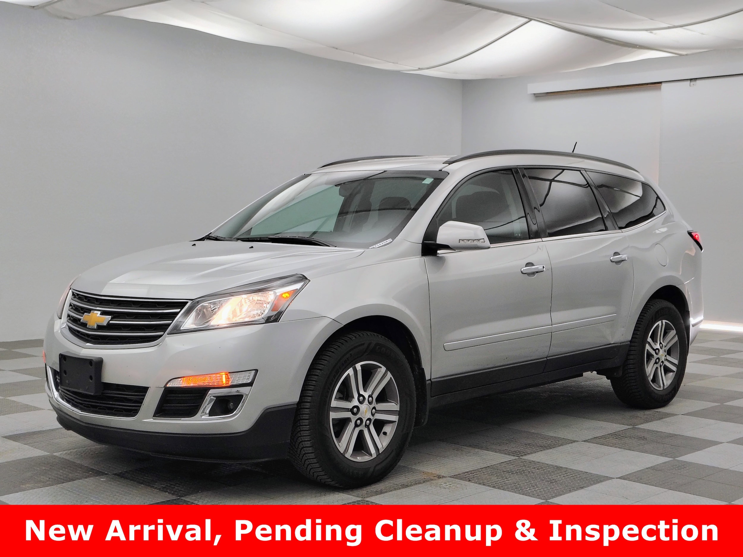 2017 Chevrolet Traverse 2LT AWD's photo