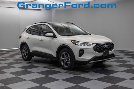 2025 Ford Escape ST-Line Select SUV