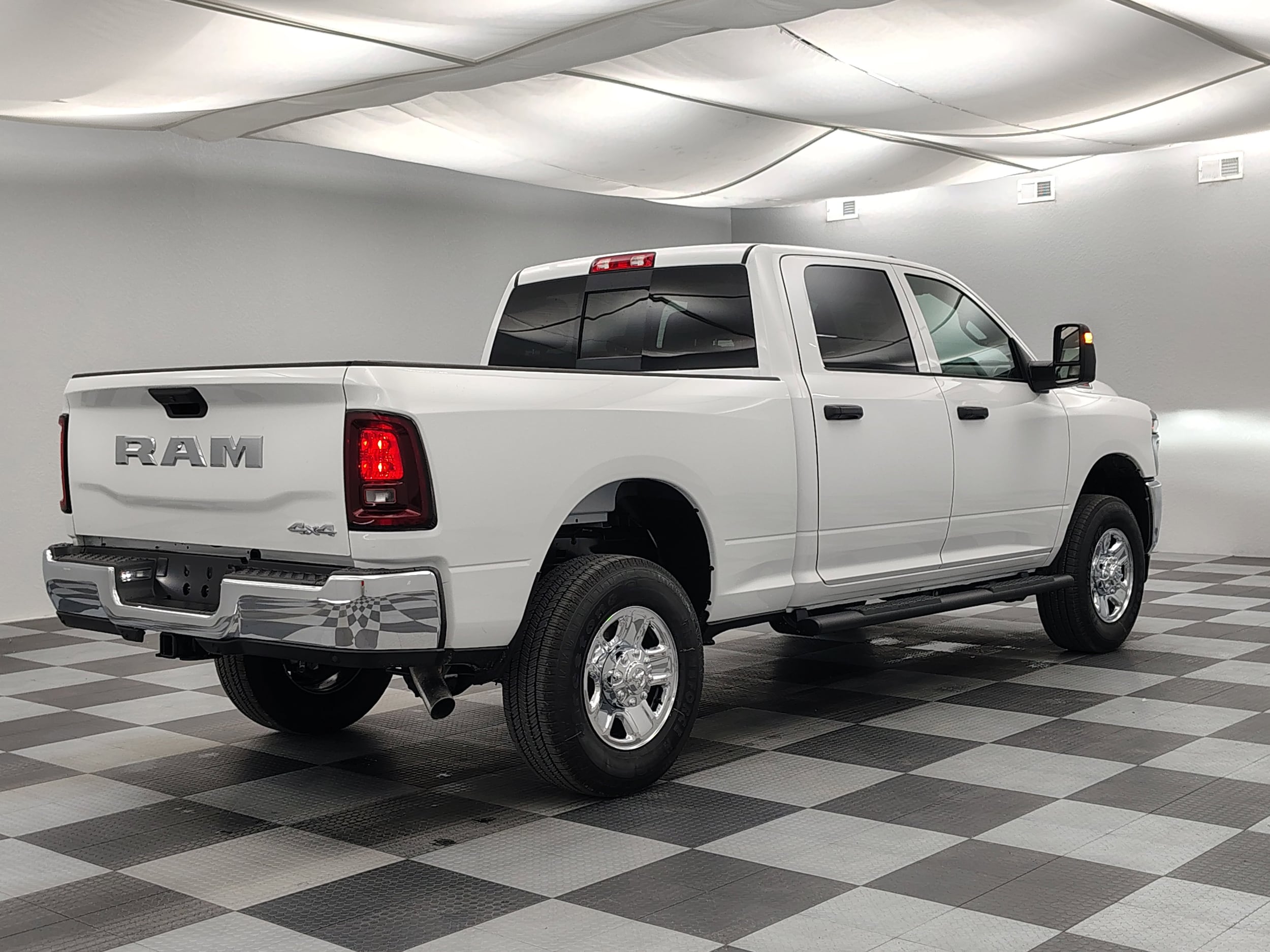 2026 RAM 2500 Tradesman - Photo 11