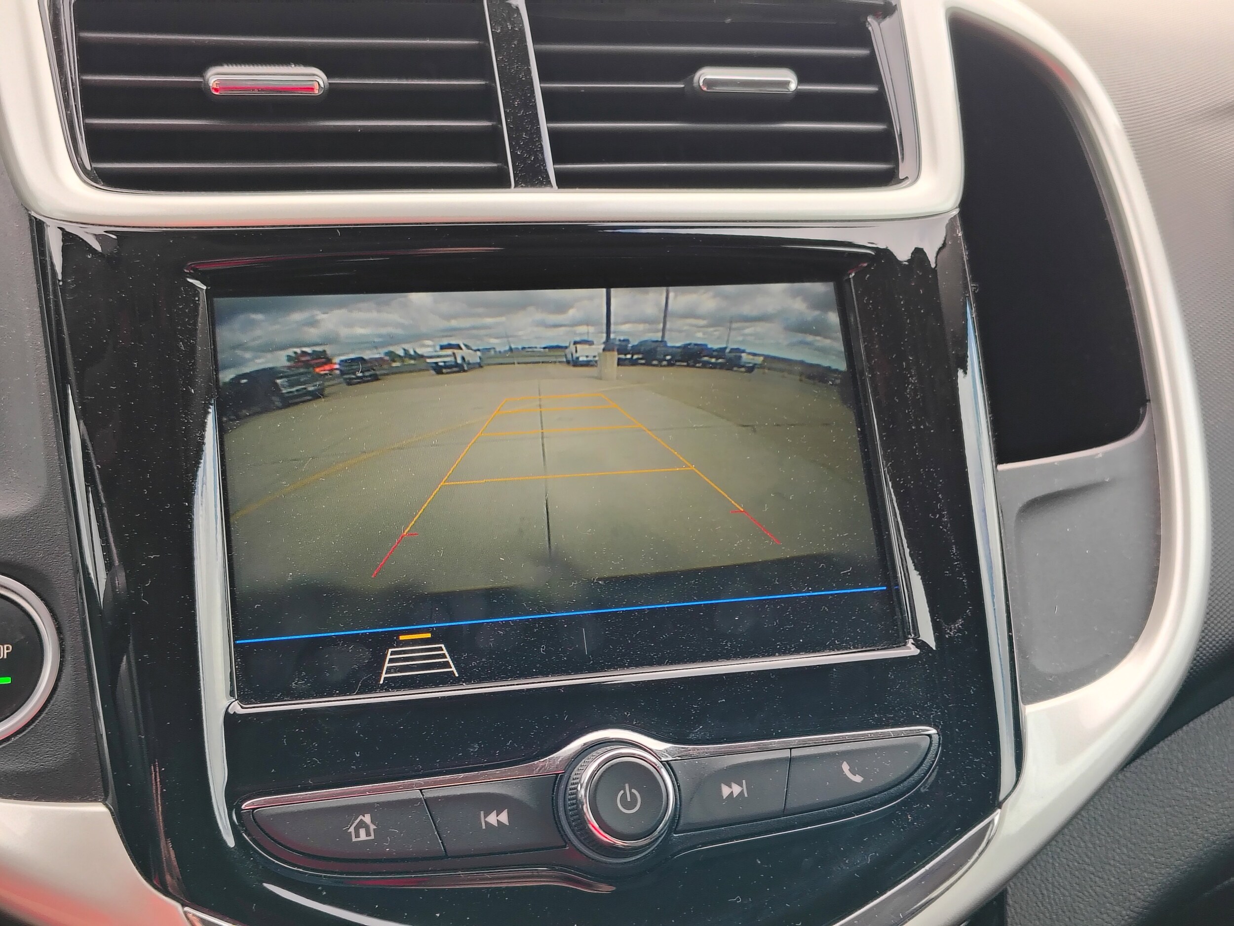 2019 Chevrolet Sonic LT photo 3