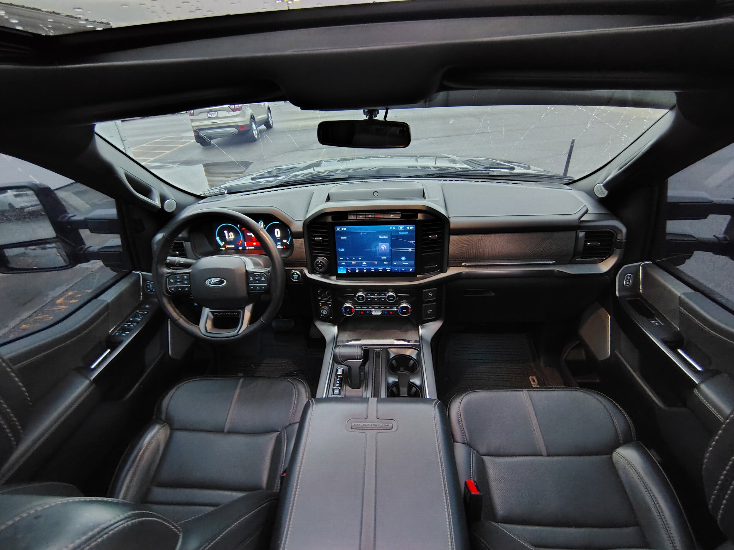 2023 Ford F-150 XLT photo 2
