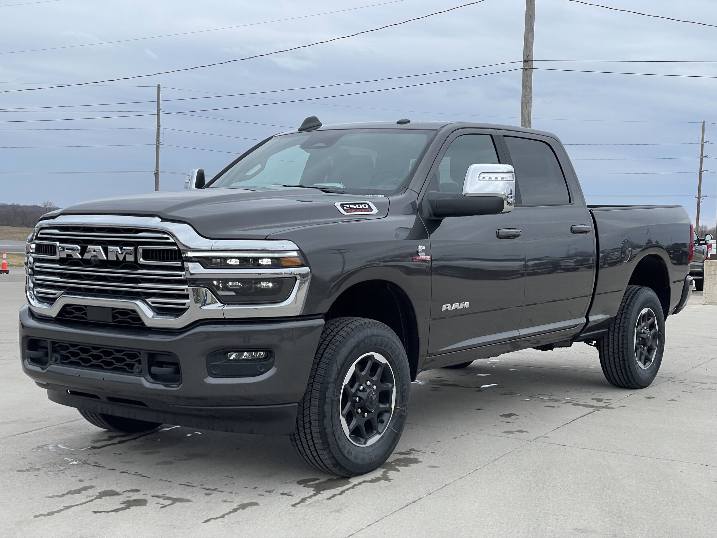2025 Ram 2500 Laramie photo 4