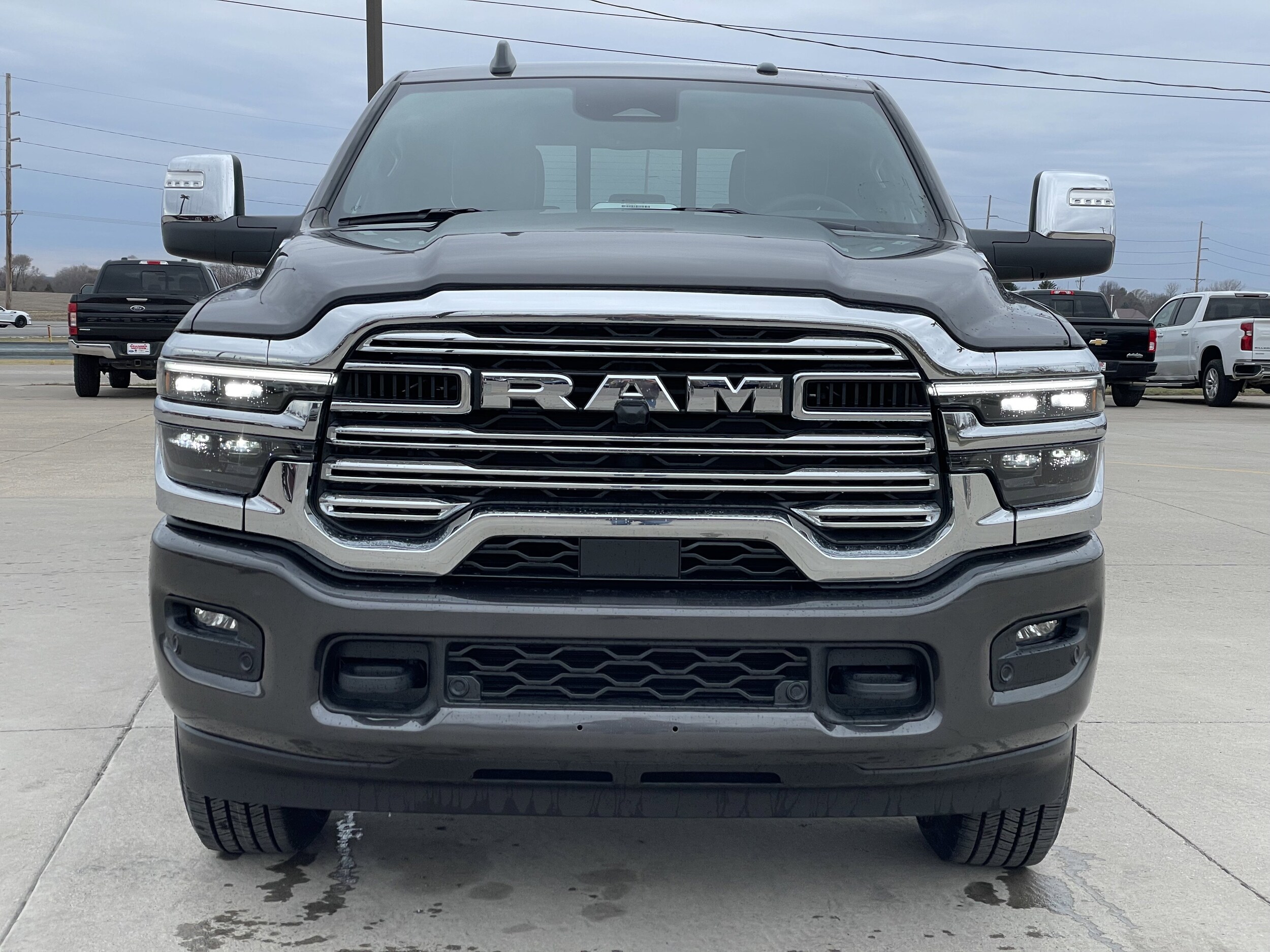2025 Ram 2500 Laramie photo 3