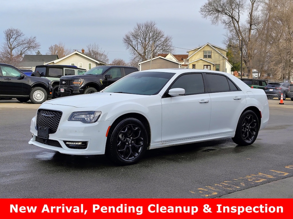 Used 2023 Chrysler 300 Touring L Car