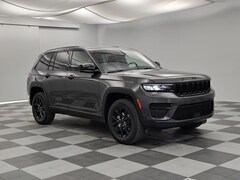 2025 Jeep Grand Cherokee Laredo SUV