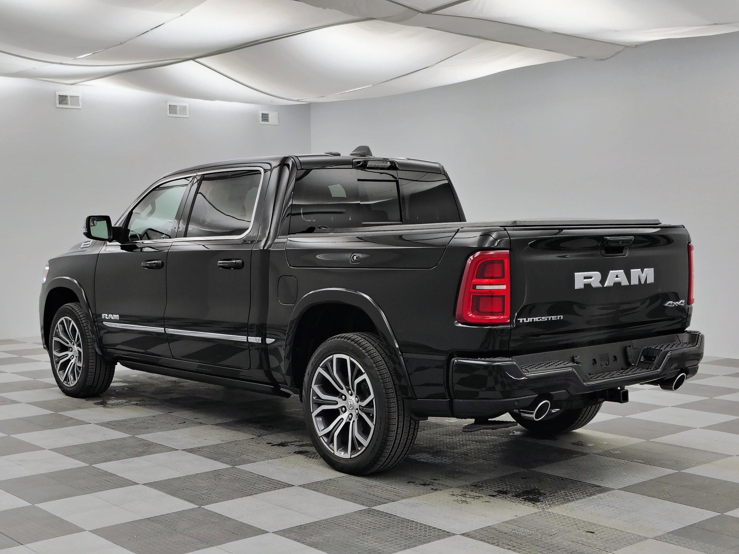2026 RAM 1500 Tungsten - Photo 9