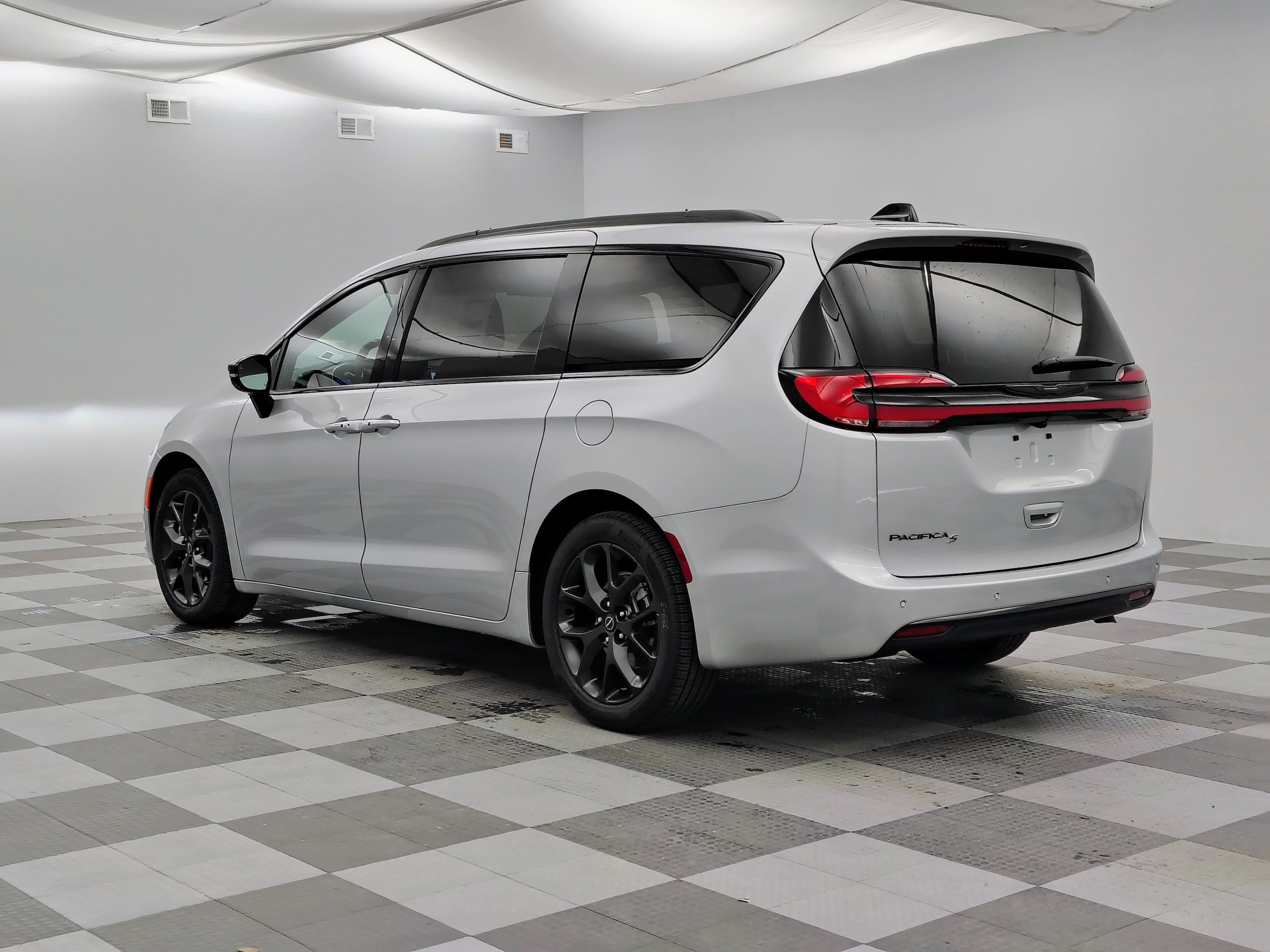 2026 Chrysler Pacifica Select - Photo 9