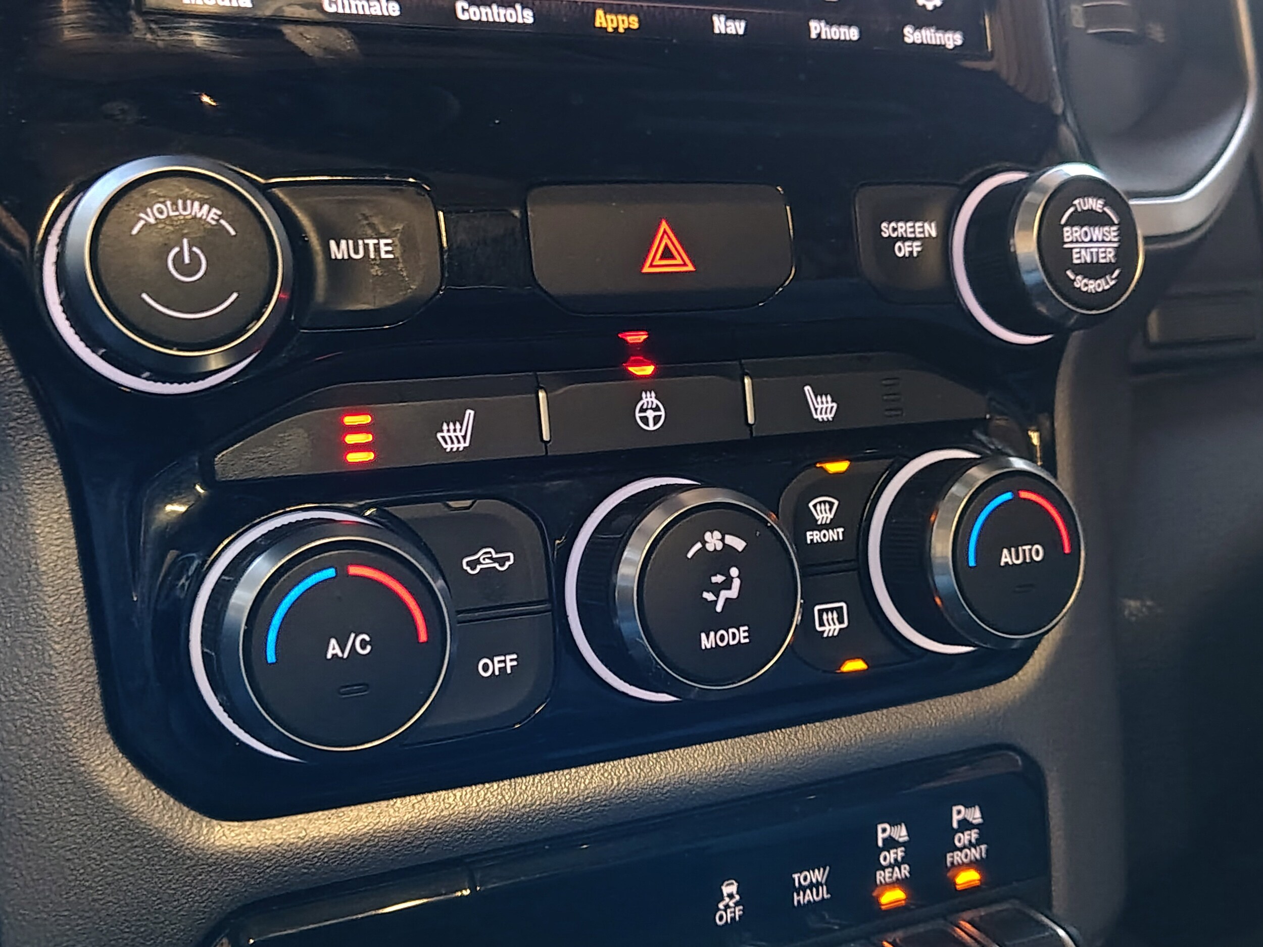 2019 Ram 1500 Big Horn photo 4