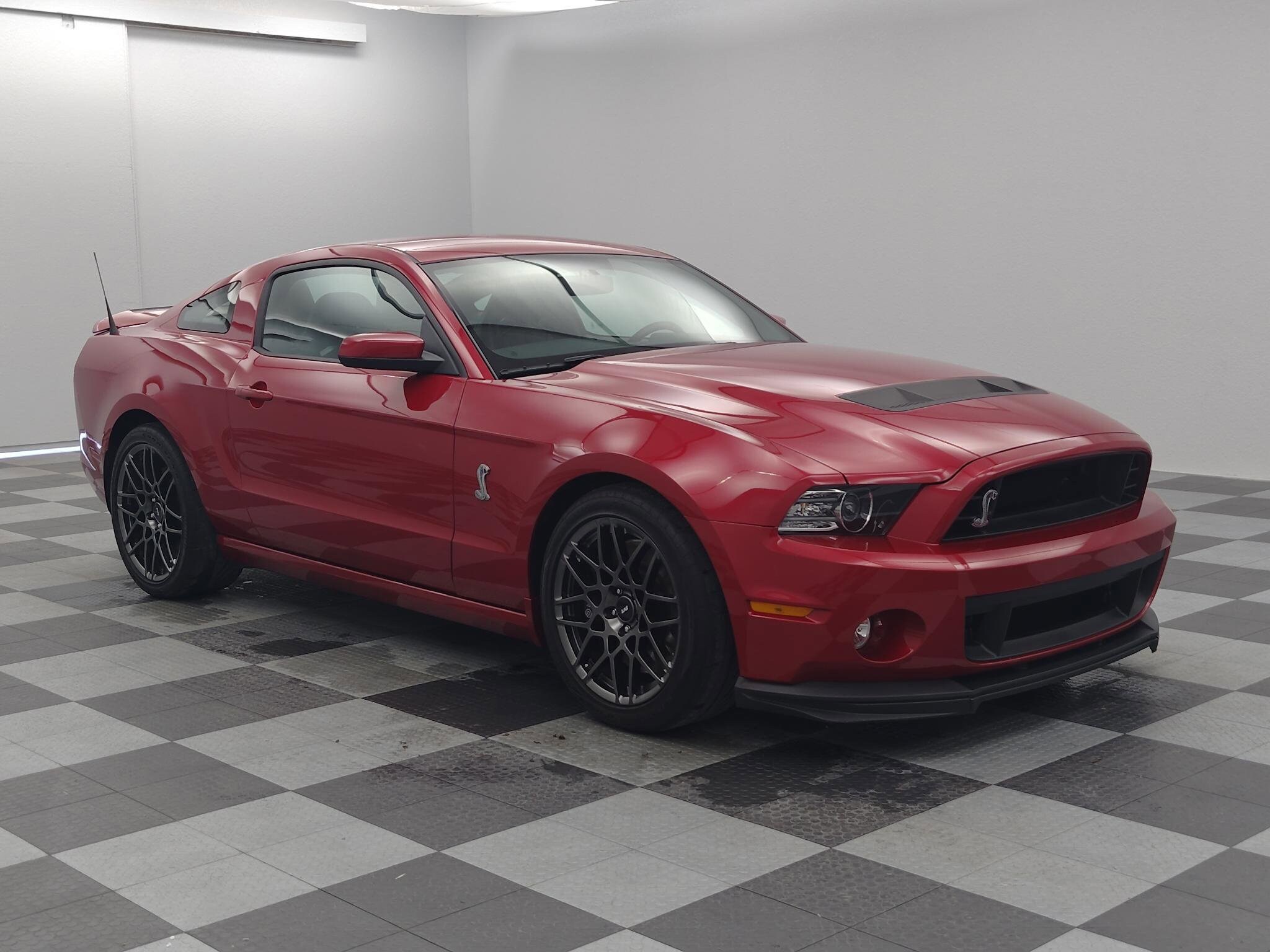 2013 Ford Mustang Shelby GT500 photo 4