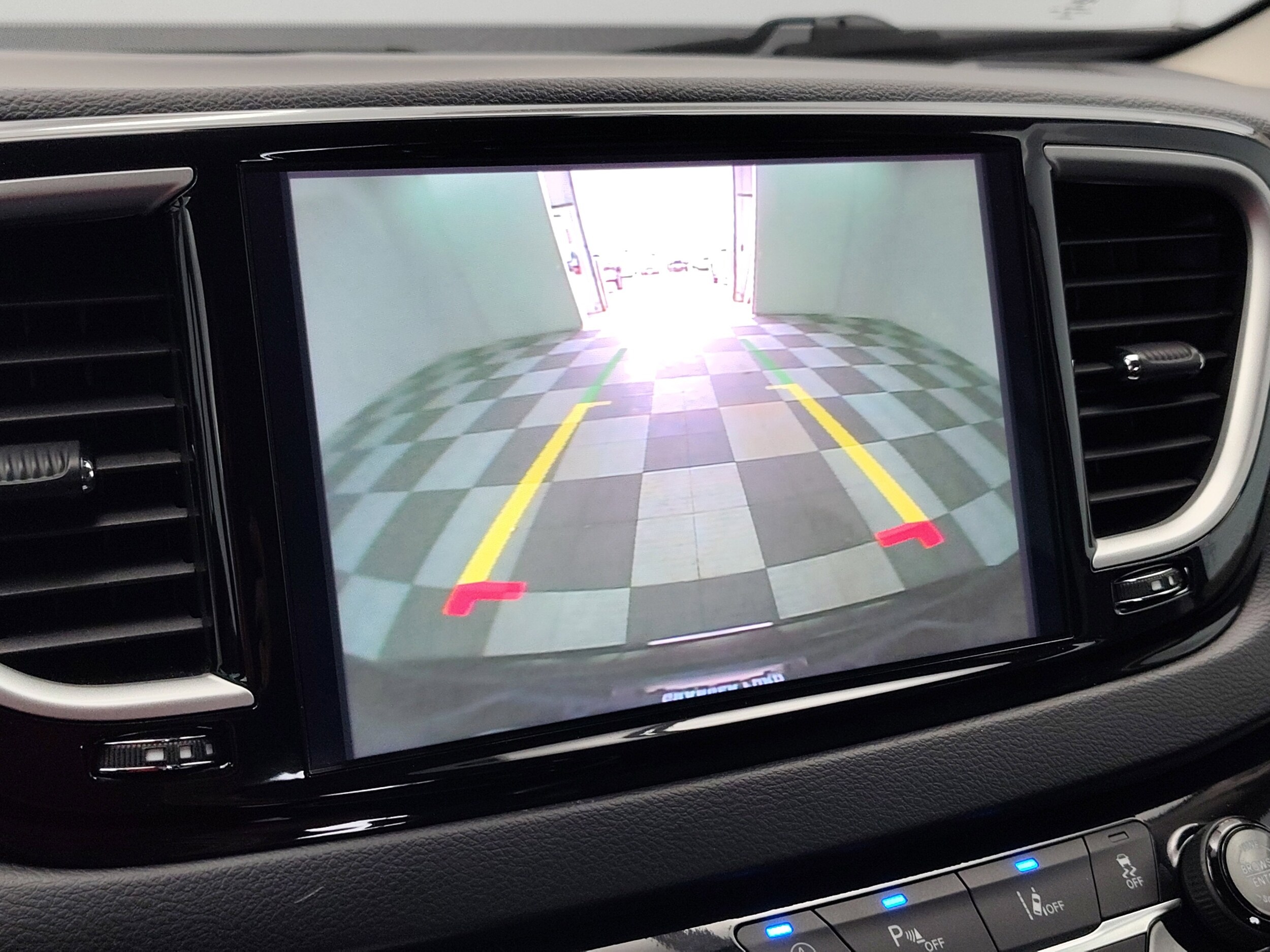 2024 Chrysler Pacifica Touring L photo 4