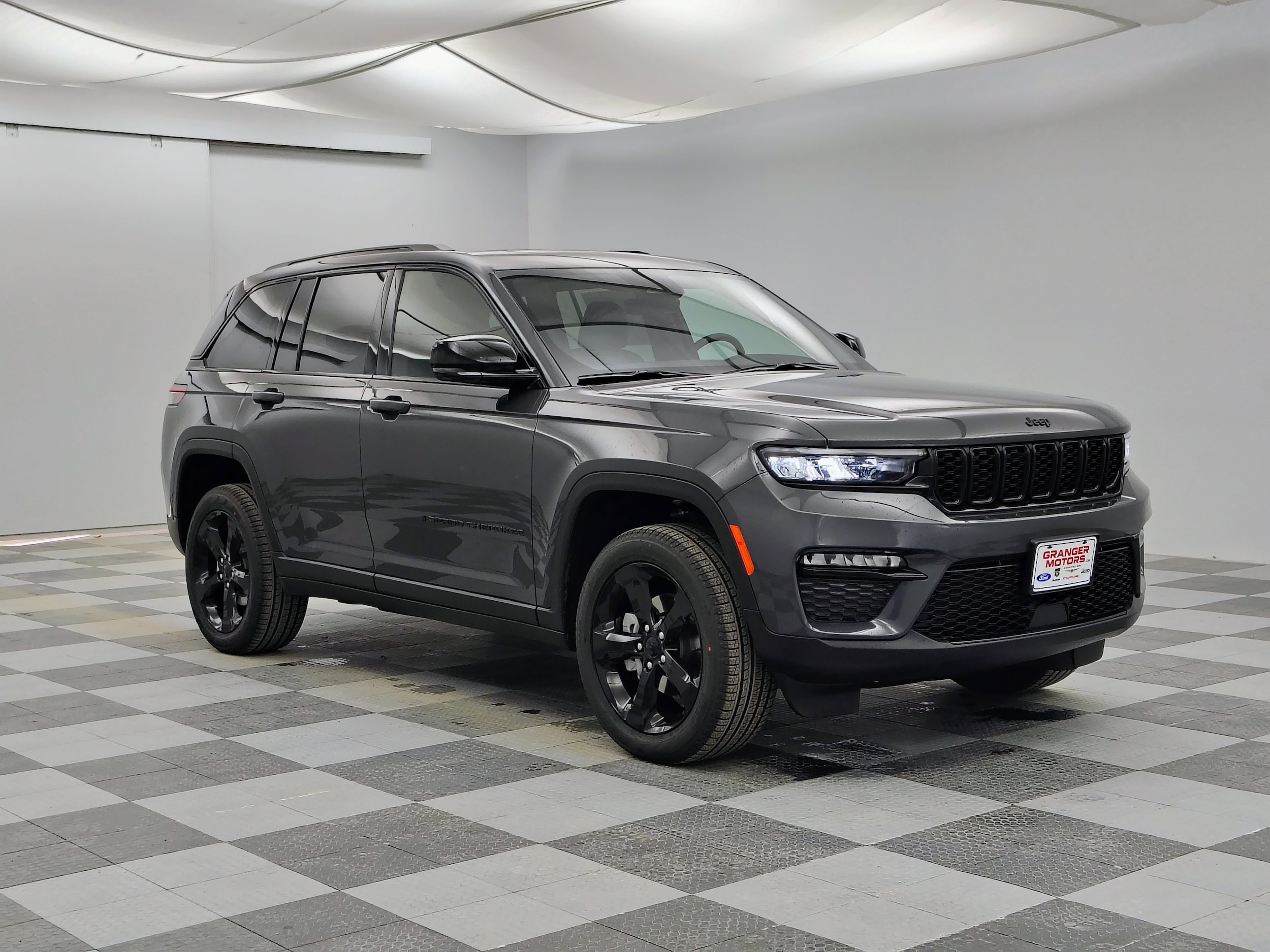 2025 Jeep Grand Cherokee Limited's photo