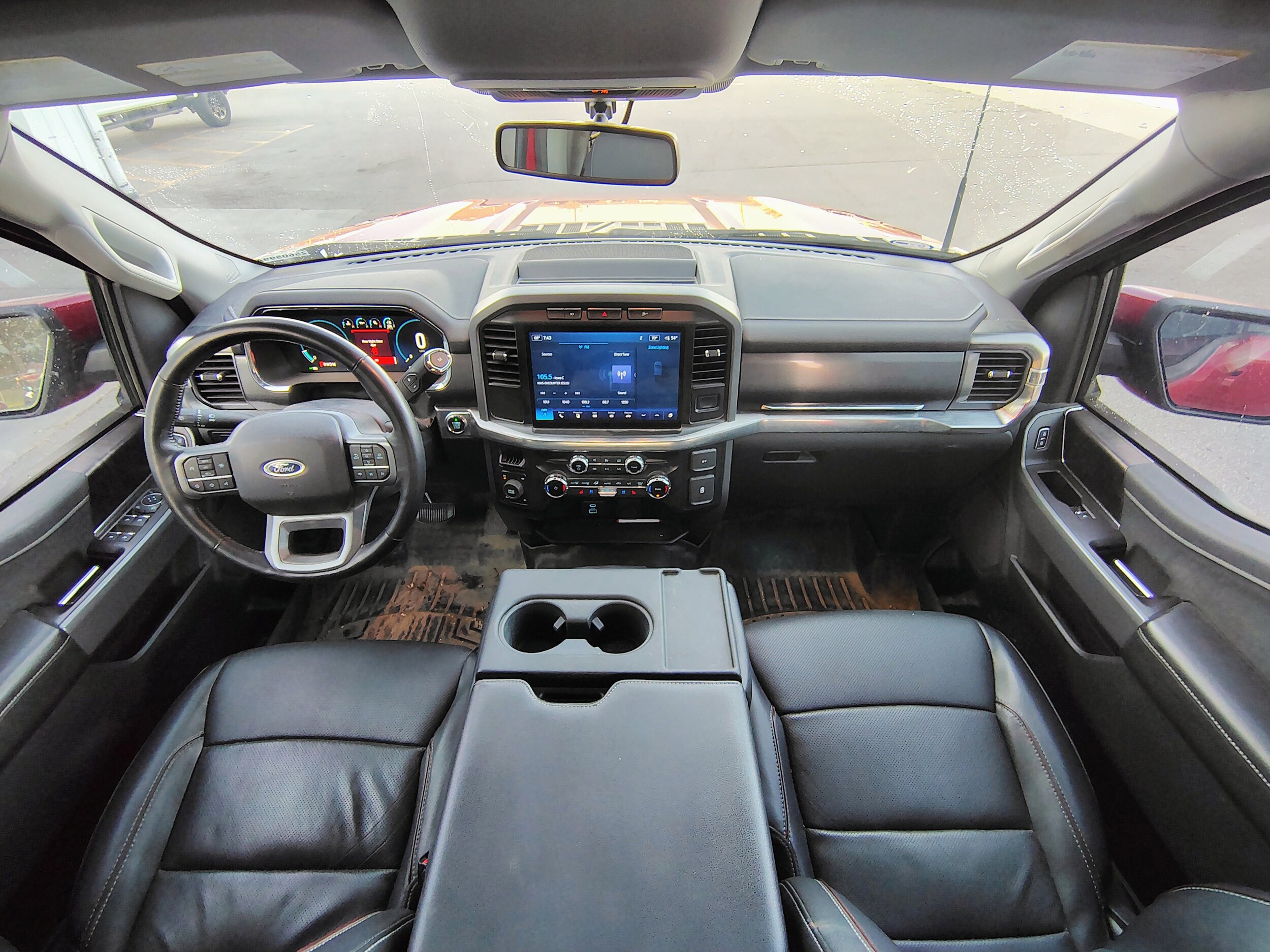 2022 Ford F-150 Lariat photo 2