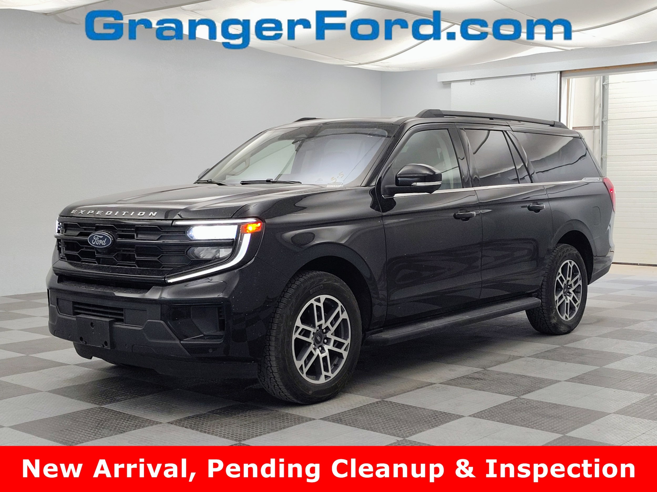 2025 Ford Expedition Active MAX 4x4's photo