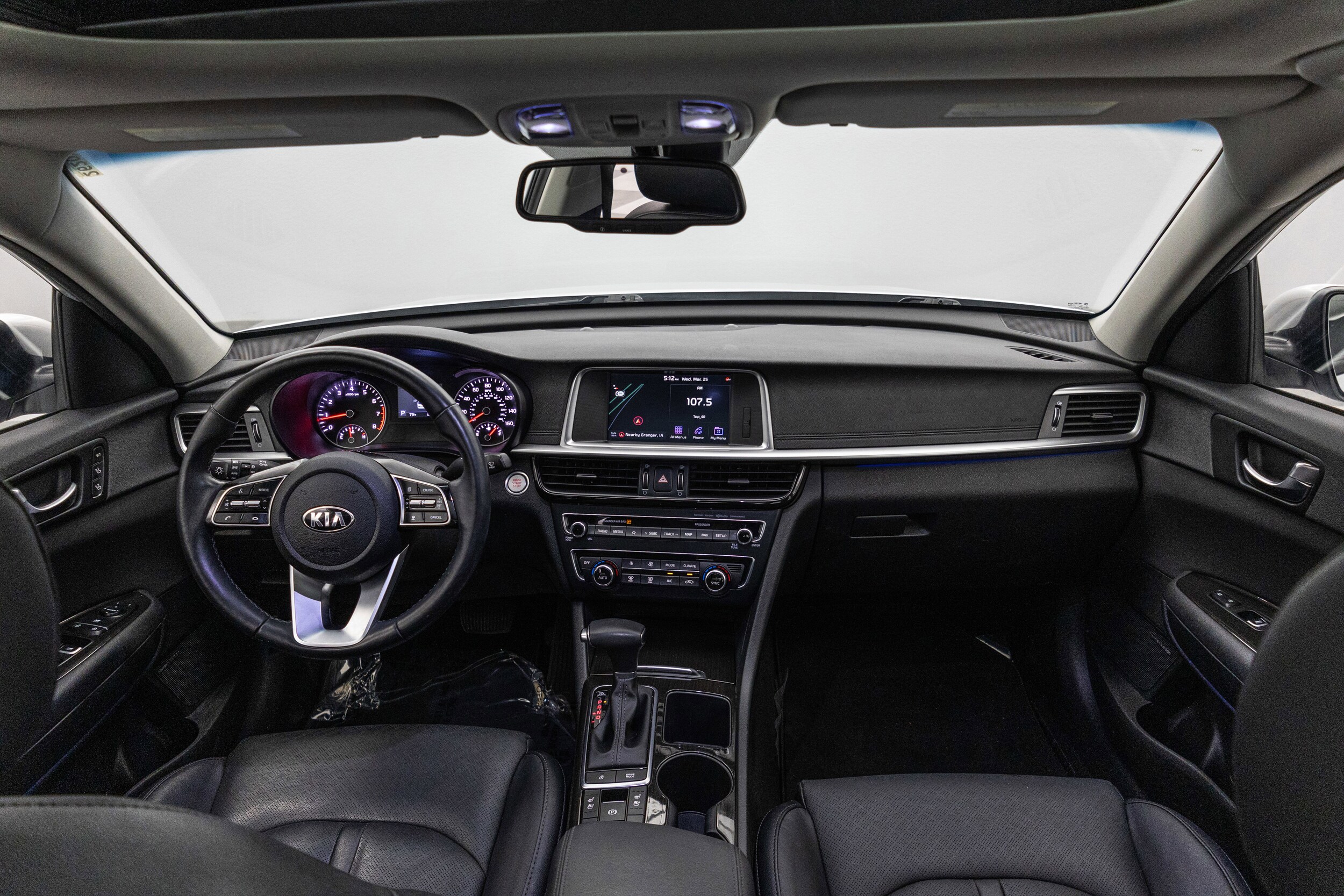 Used 2020 Kia Optima EX with VIN 5XXGU4L17LG424244 for sale in Granger, IA