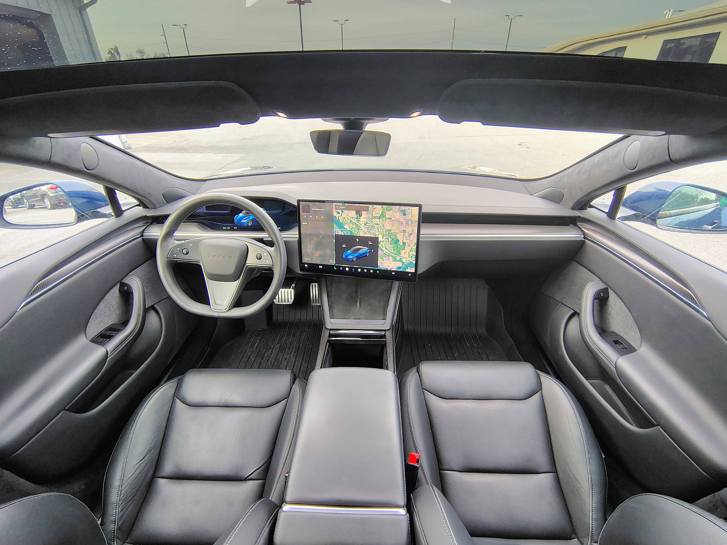 2023 Tesla Model S Plaid photo 2