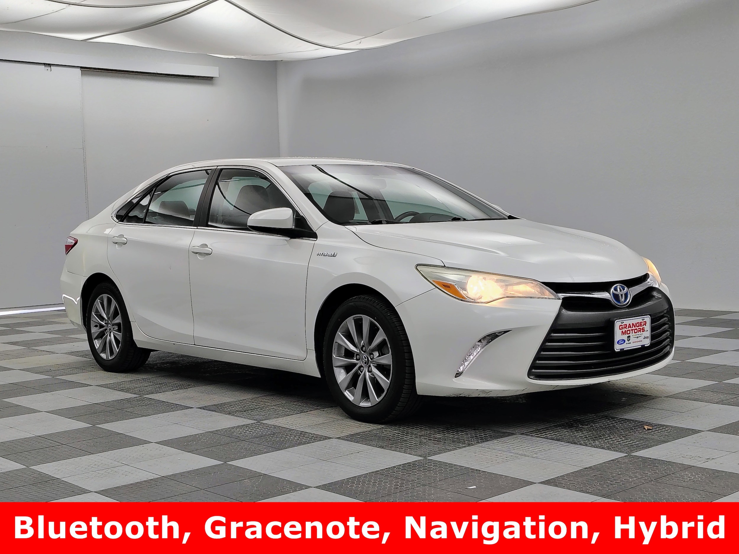 2015 Toyota Camry XLE Hybrid