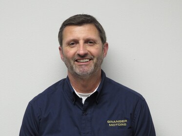 Staff member Larry Jackson from ID_113afc1a4491
